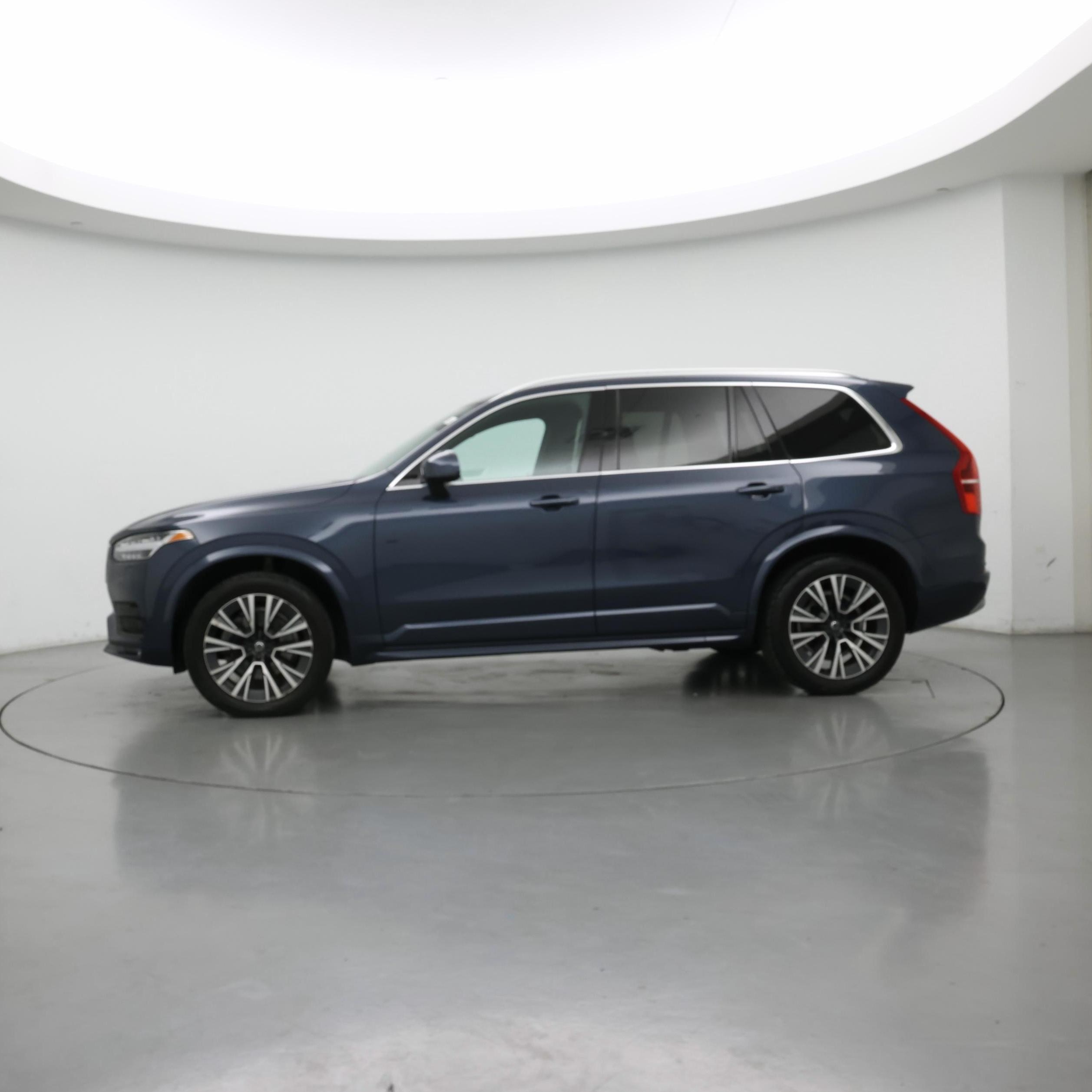 Thumbnail: 2022 Volvo XC90 - 3