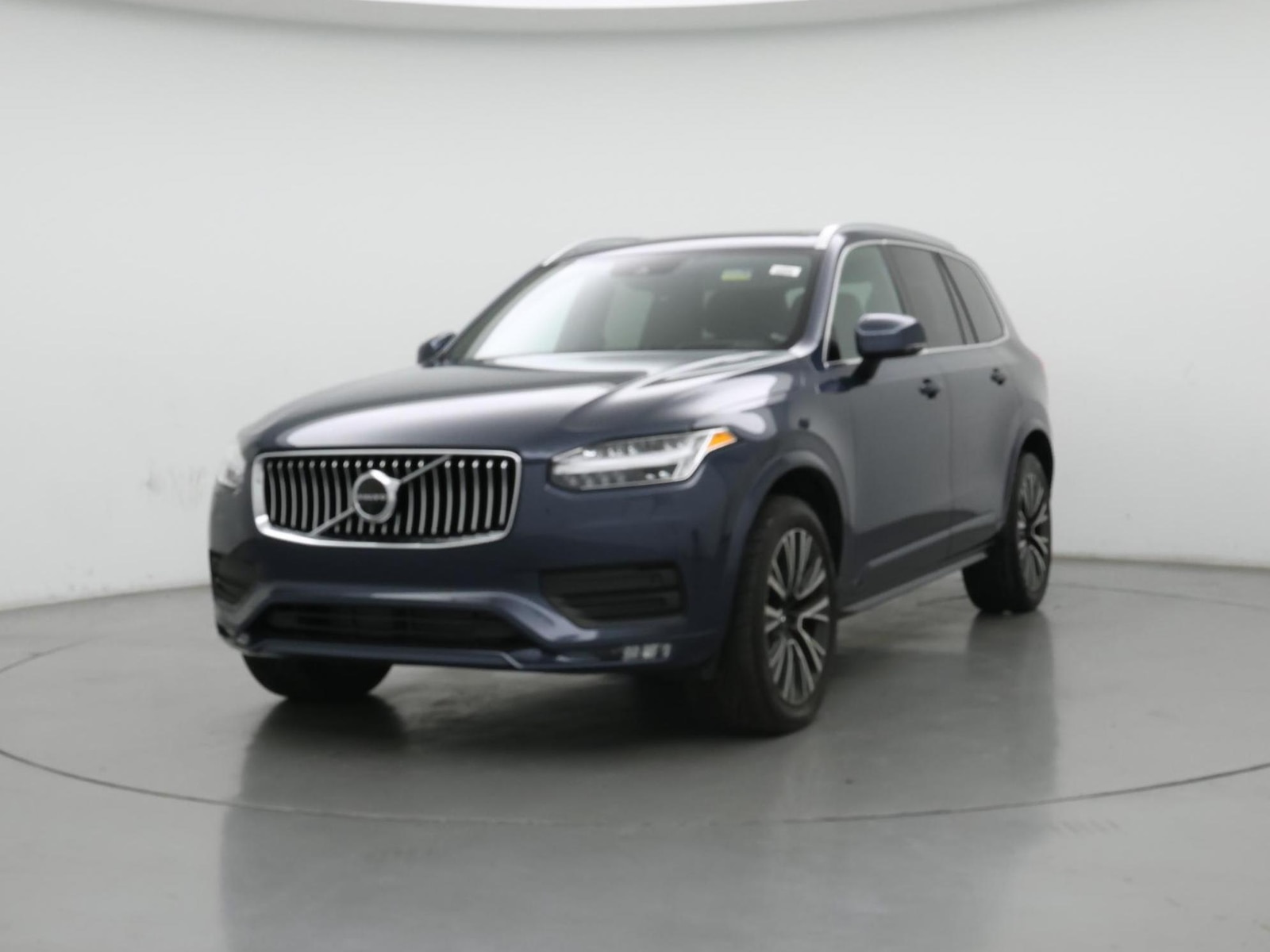 Image of 2022 Volvo XC90 T6 Momentum