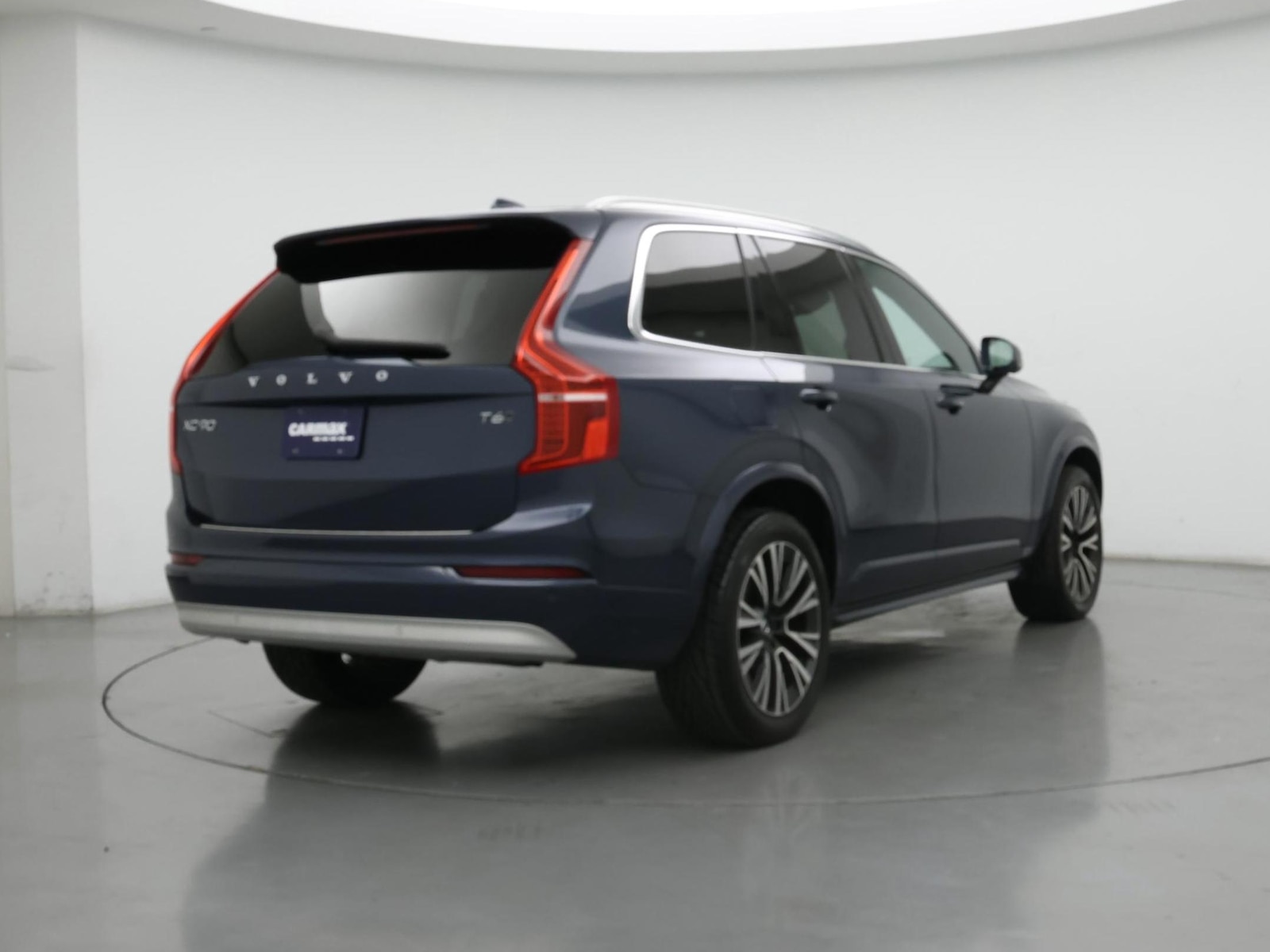 Image of 2022 Volvo XC90 T6 Momentum