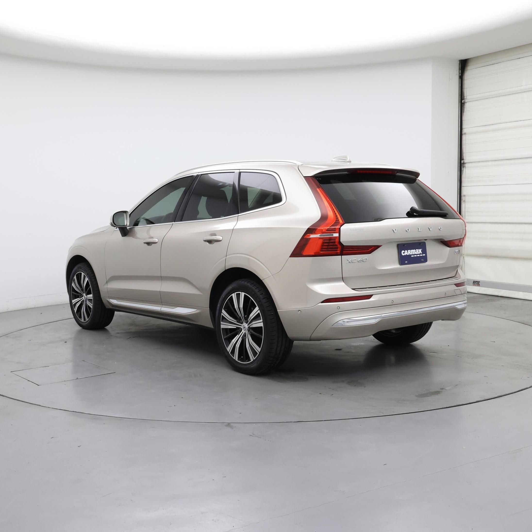Thumbnail: 2023 Volvo XC60 - 2