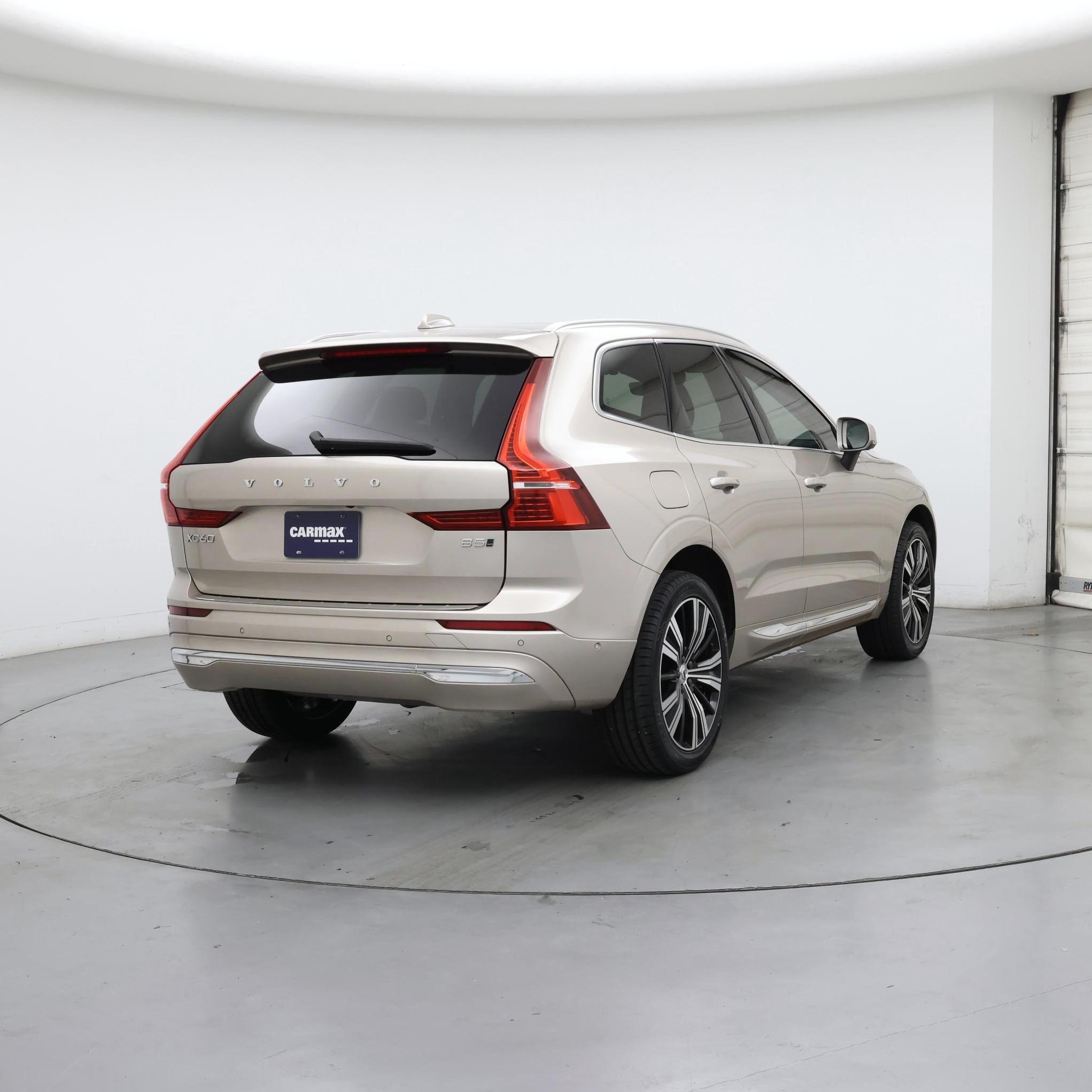 Thumbnail: 2023 Volvo XC60 - 8
