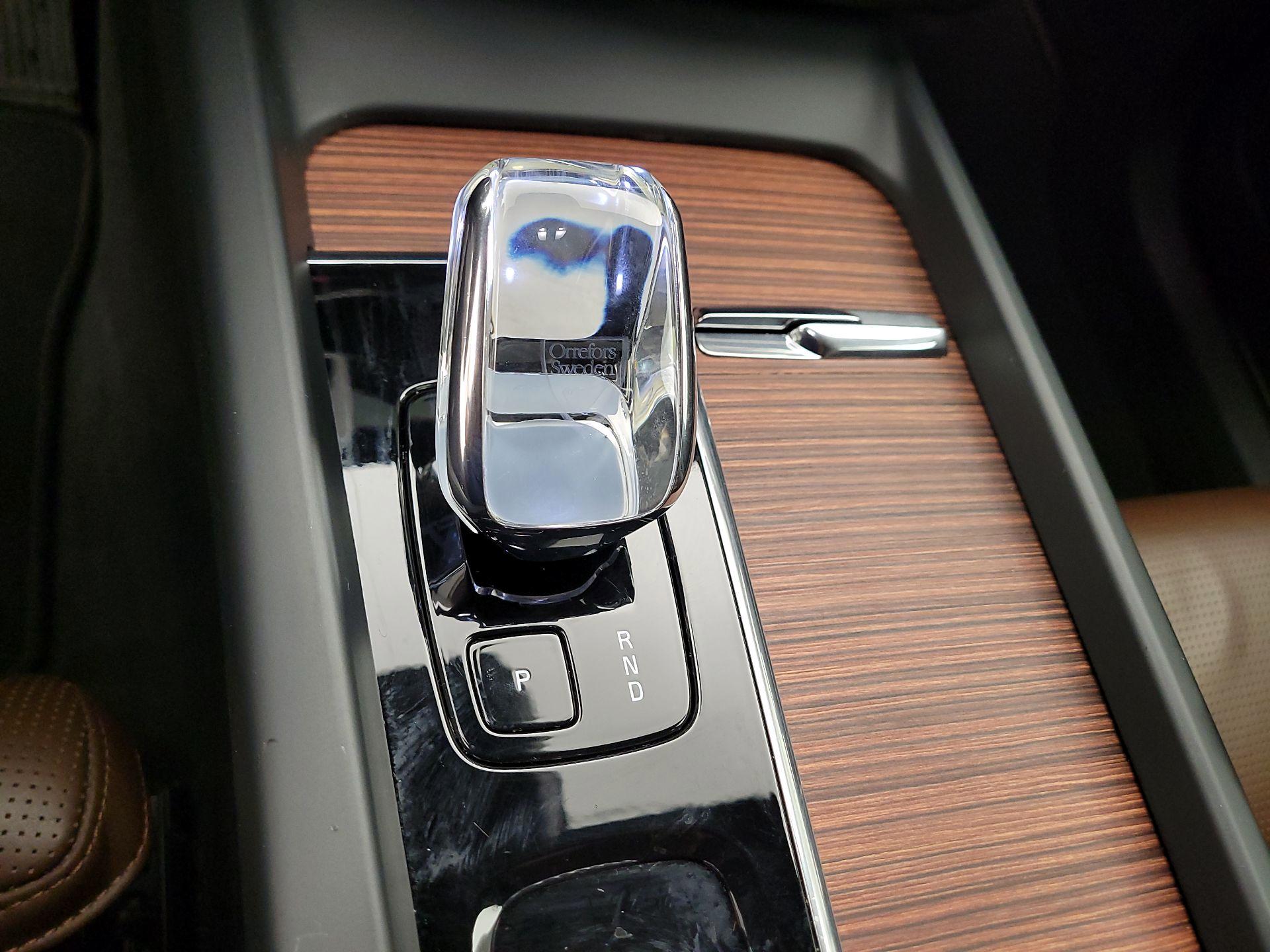 Thumbnail: 2023 Volvo XC60 - 15
