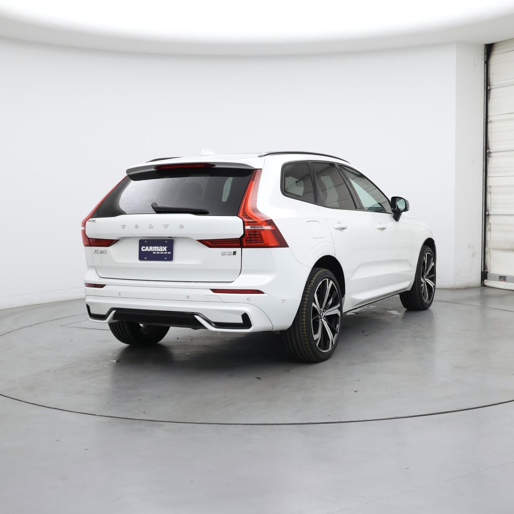 Thumbnail: 2023 Volvo XC60 - 8