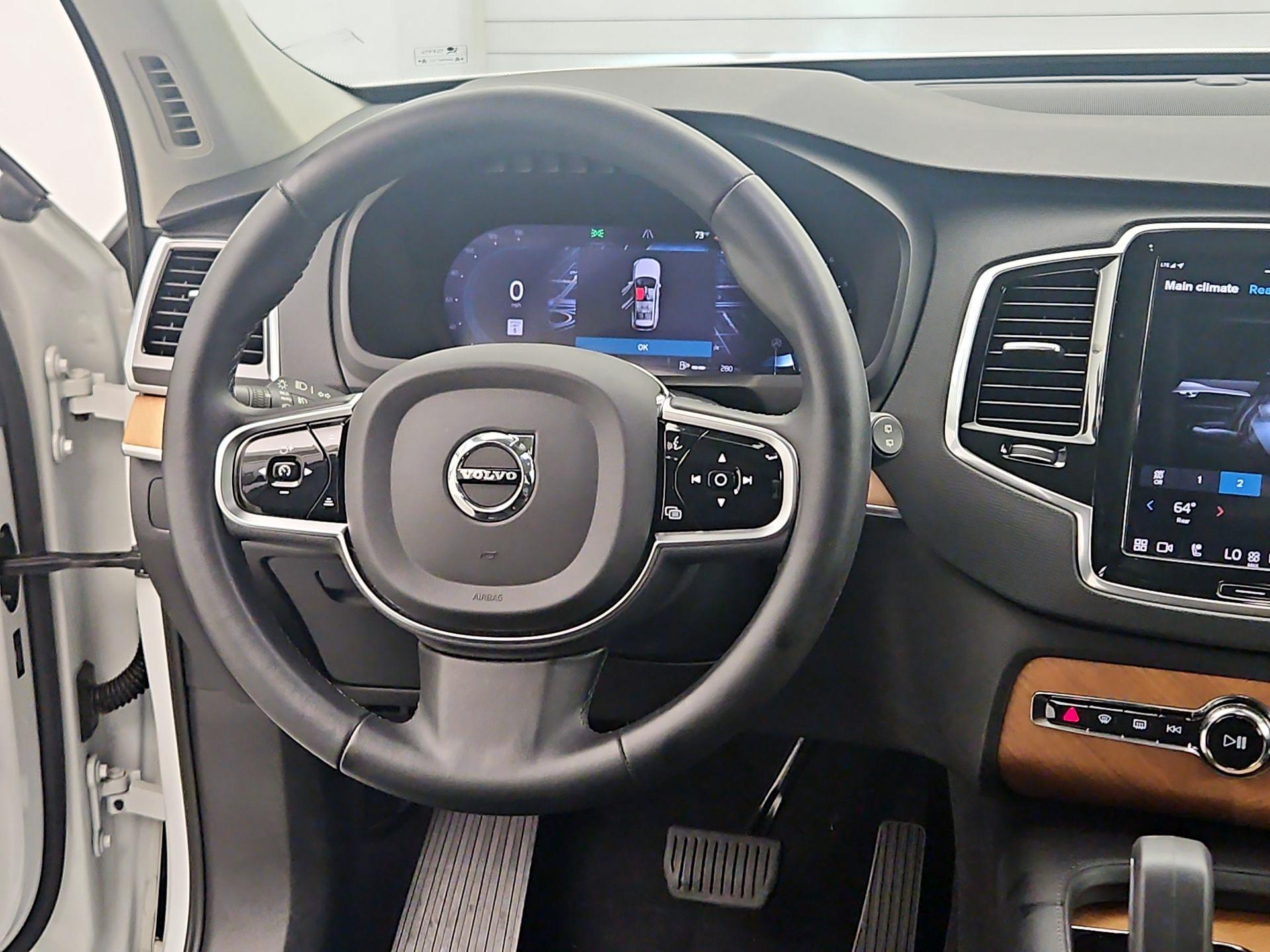 Thumbnail: 2023 Volvo XC90 - 10