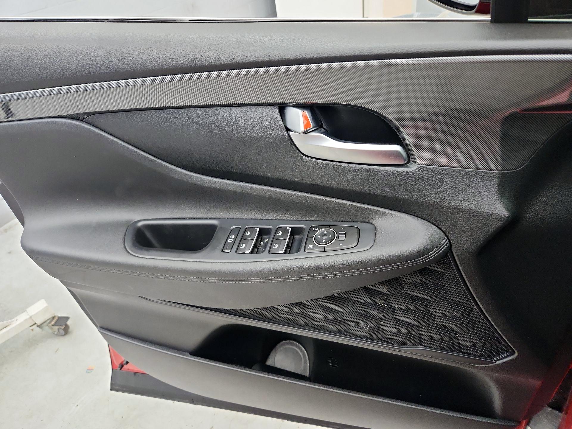 Thumbnail: 2023 Hyundai Santa Fe - 12