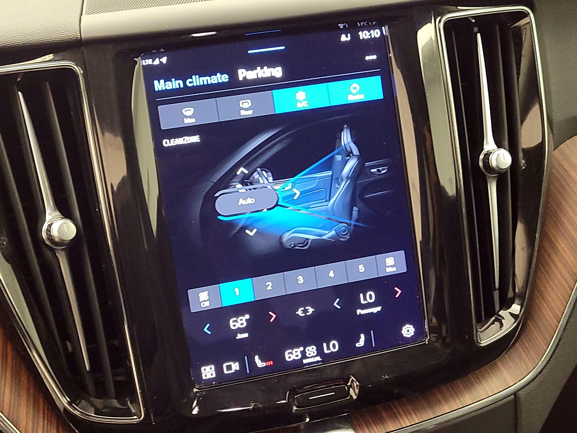 Thumbnail: 2023 Volvo XC60 - 16