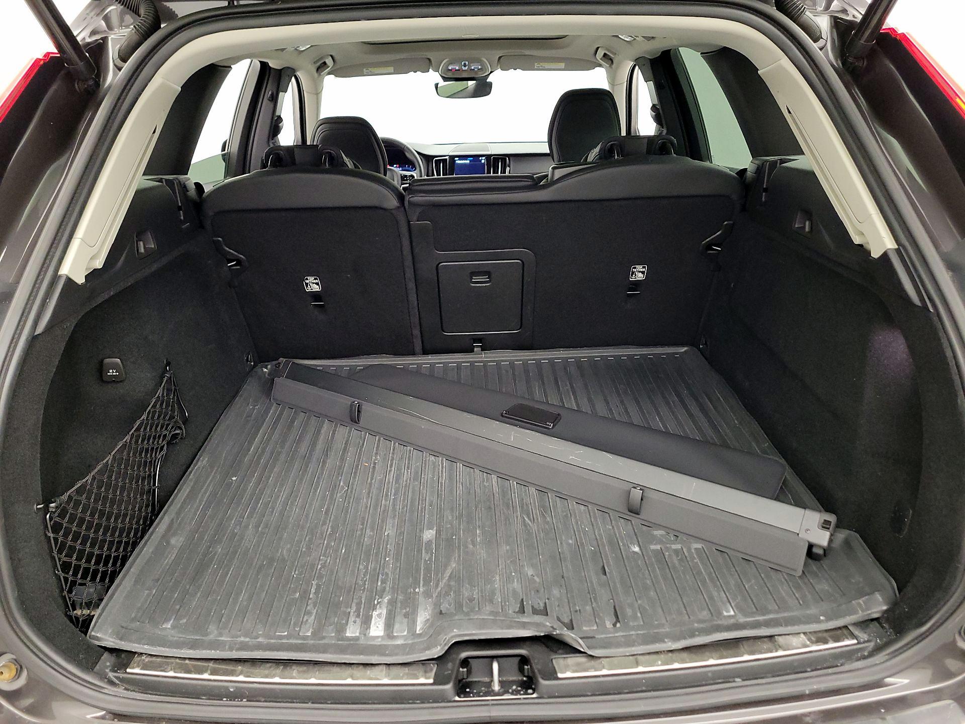 Thumbnail: 2023 Volvo XC60 - 18