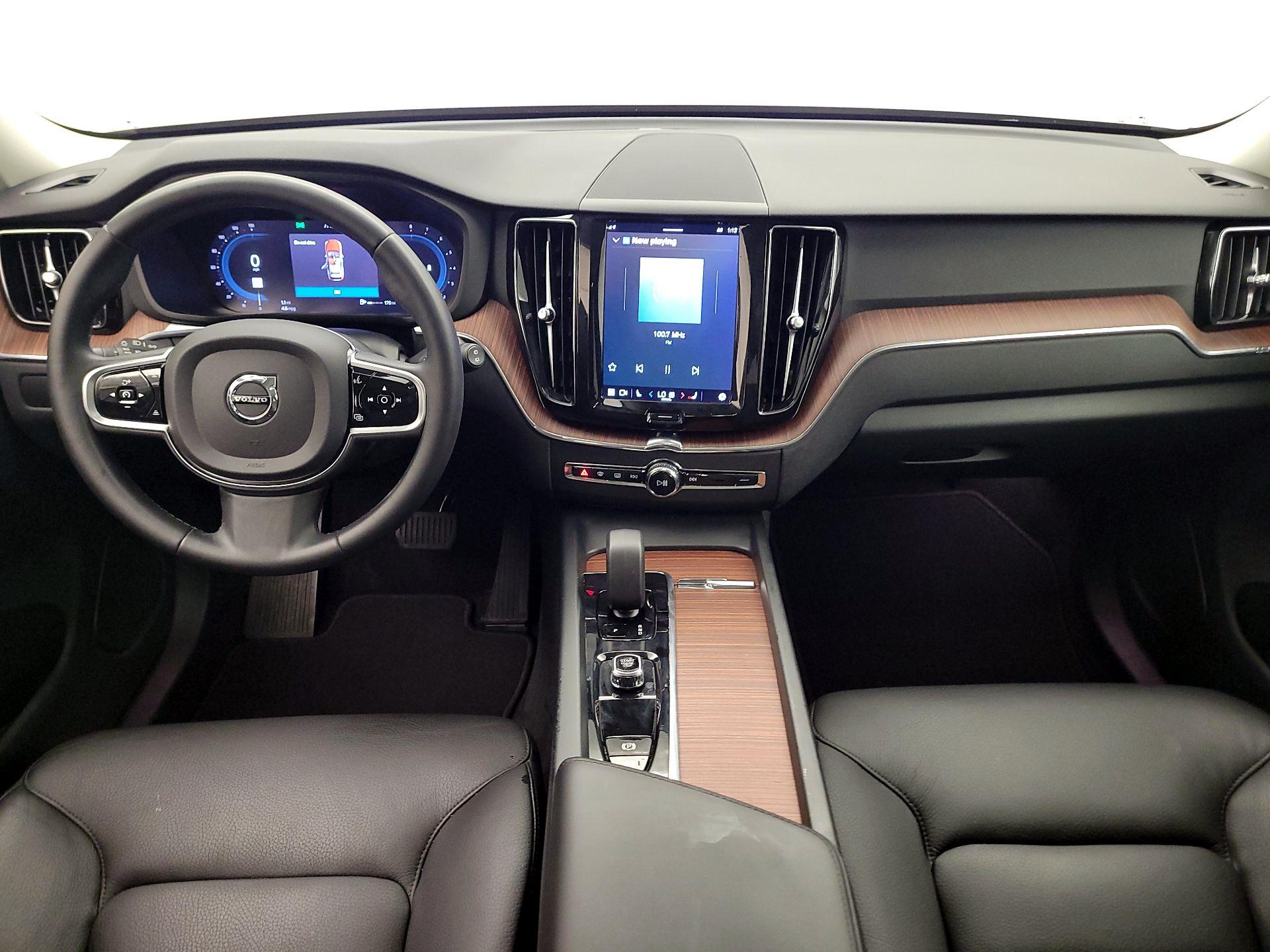 Thumbnail: 2023 Volvo XC60 - 9