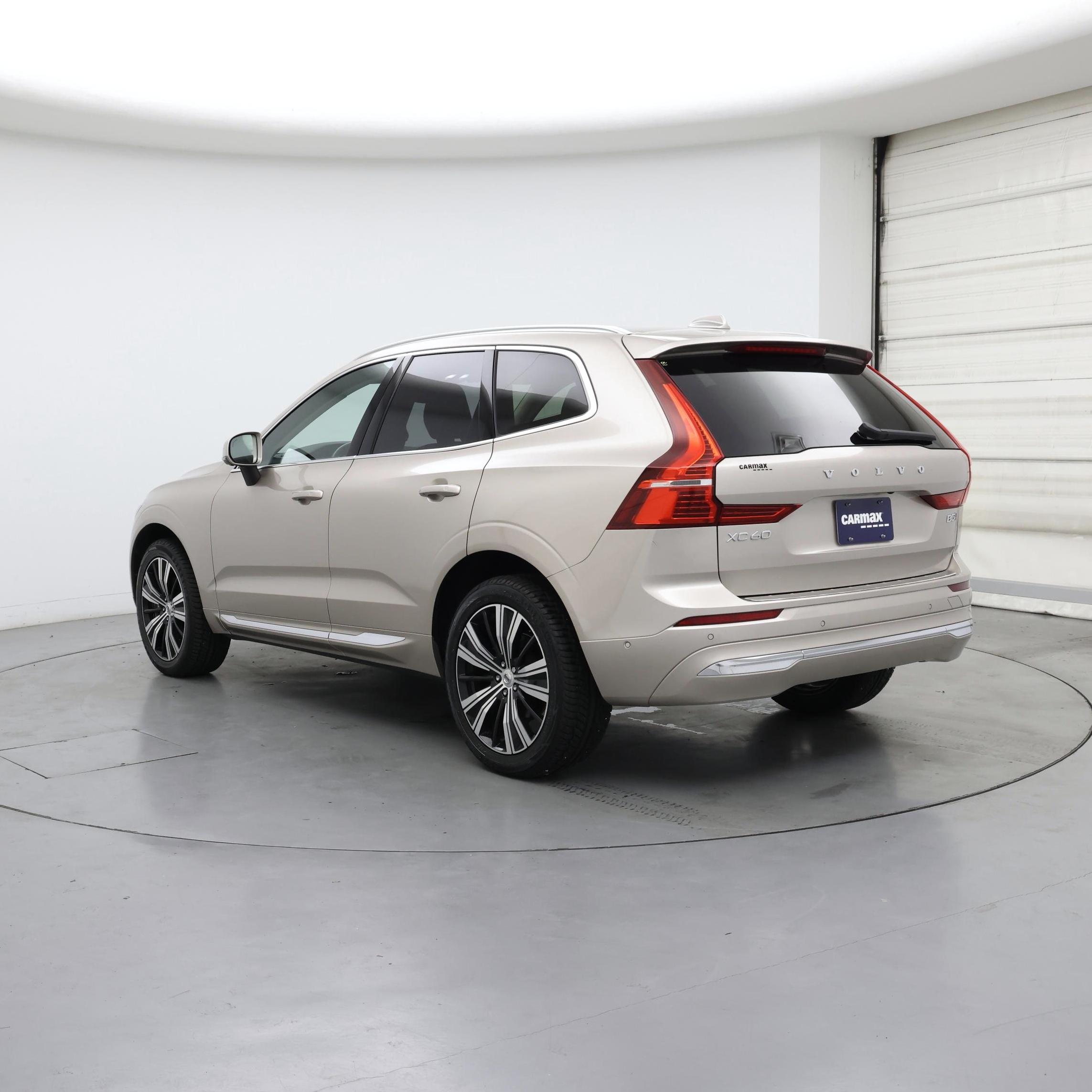 Thumbnail: 2023 Volvo XC60 - 2