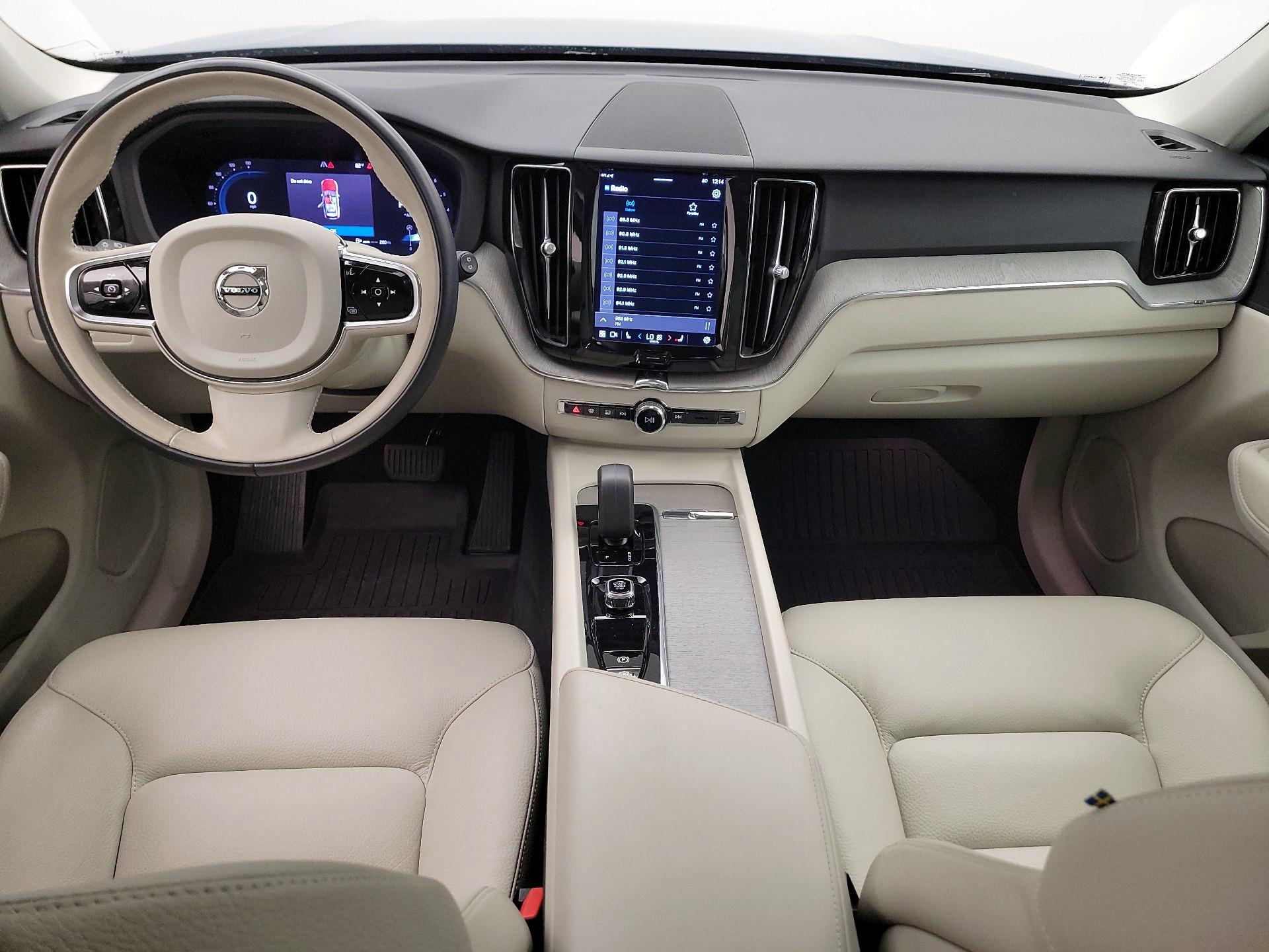 Thumbnail: 2023 Volvo XC60 - 9