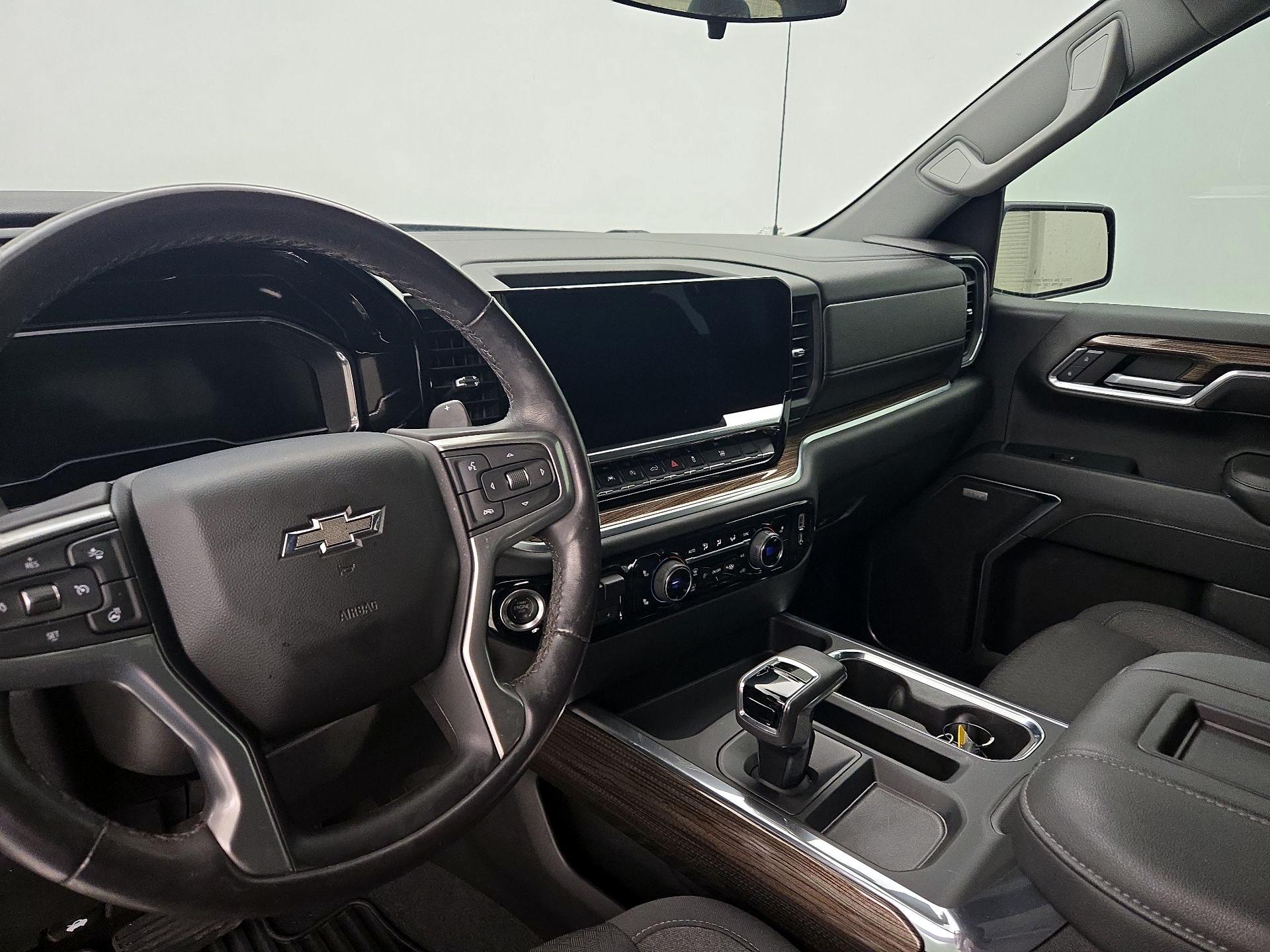 Thumbnail: 2022 Chevrolet Silverado 1500 - 9