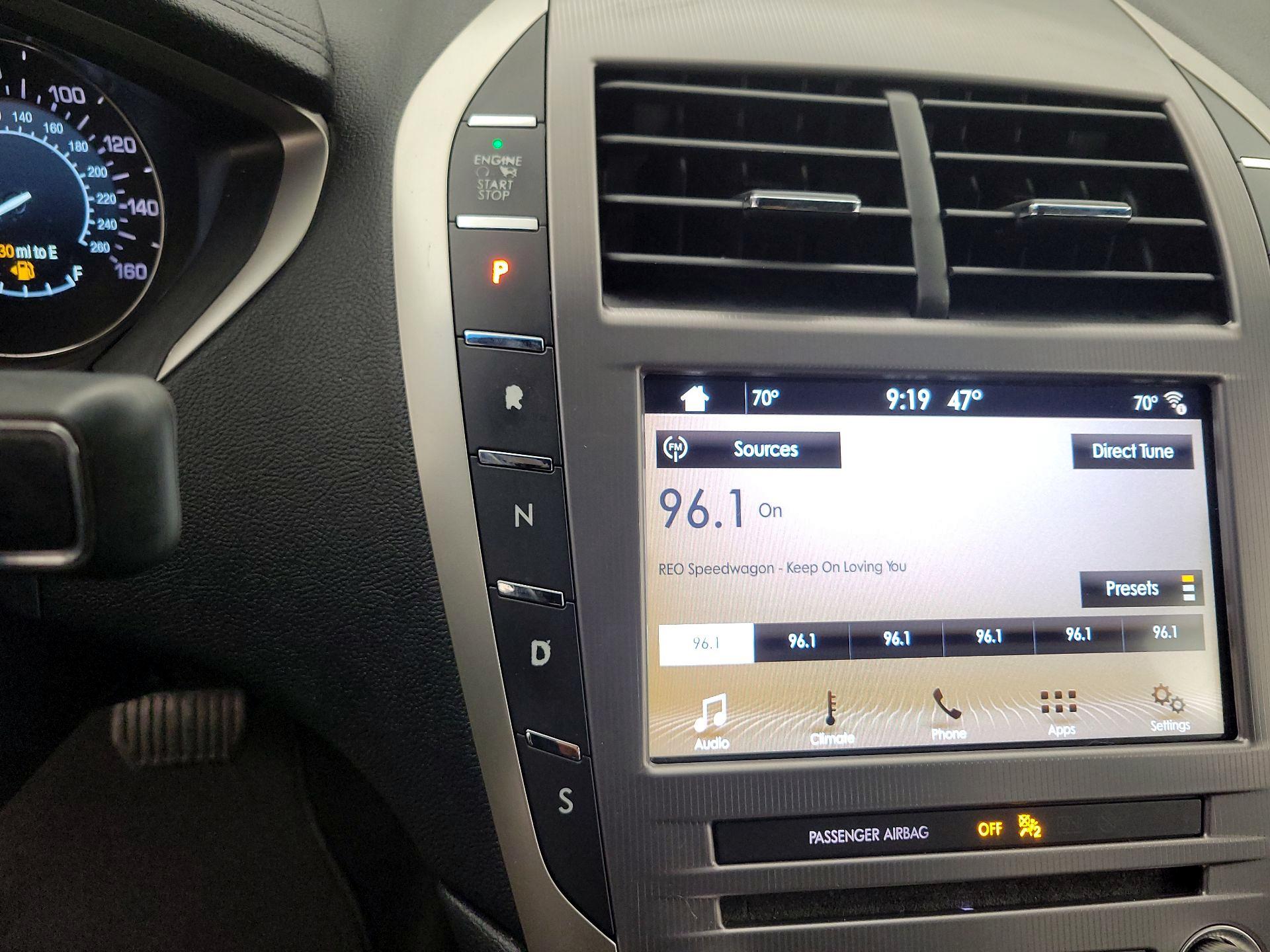 Thumbnail: 2018 Lincoln MKZ - 17