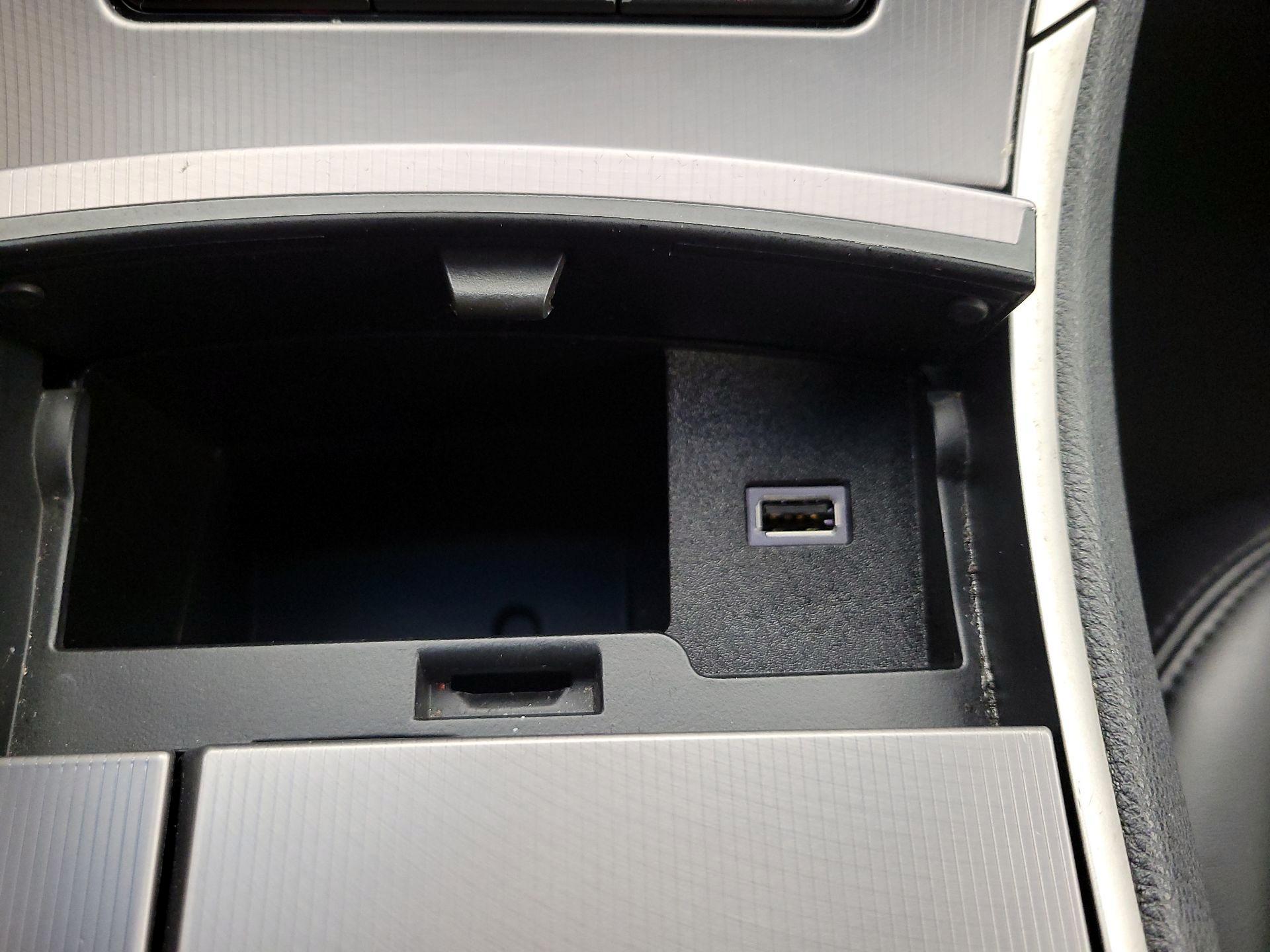 Thumbnail: 2018 Lincoln MKZ - 18