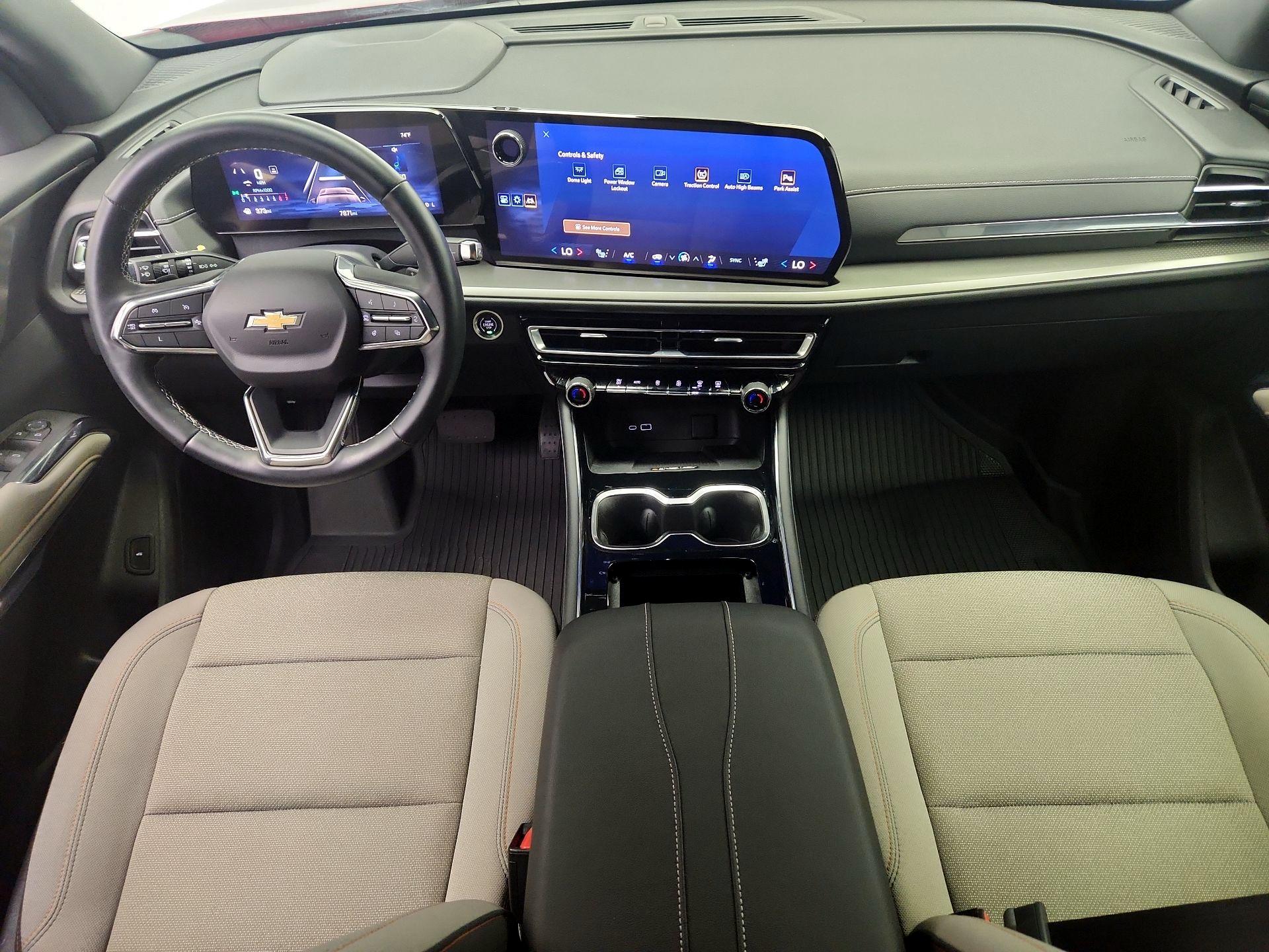 Thumbnail: 2024 Chevrolet Traverse - 9