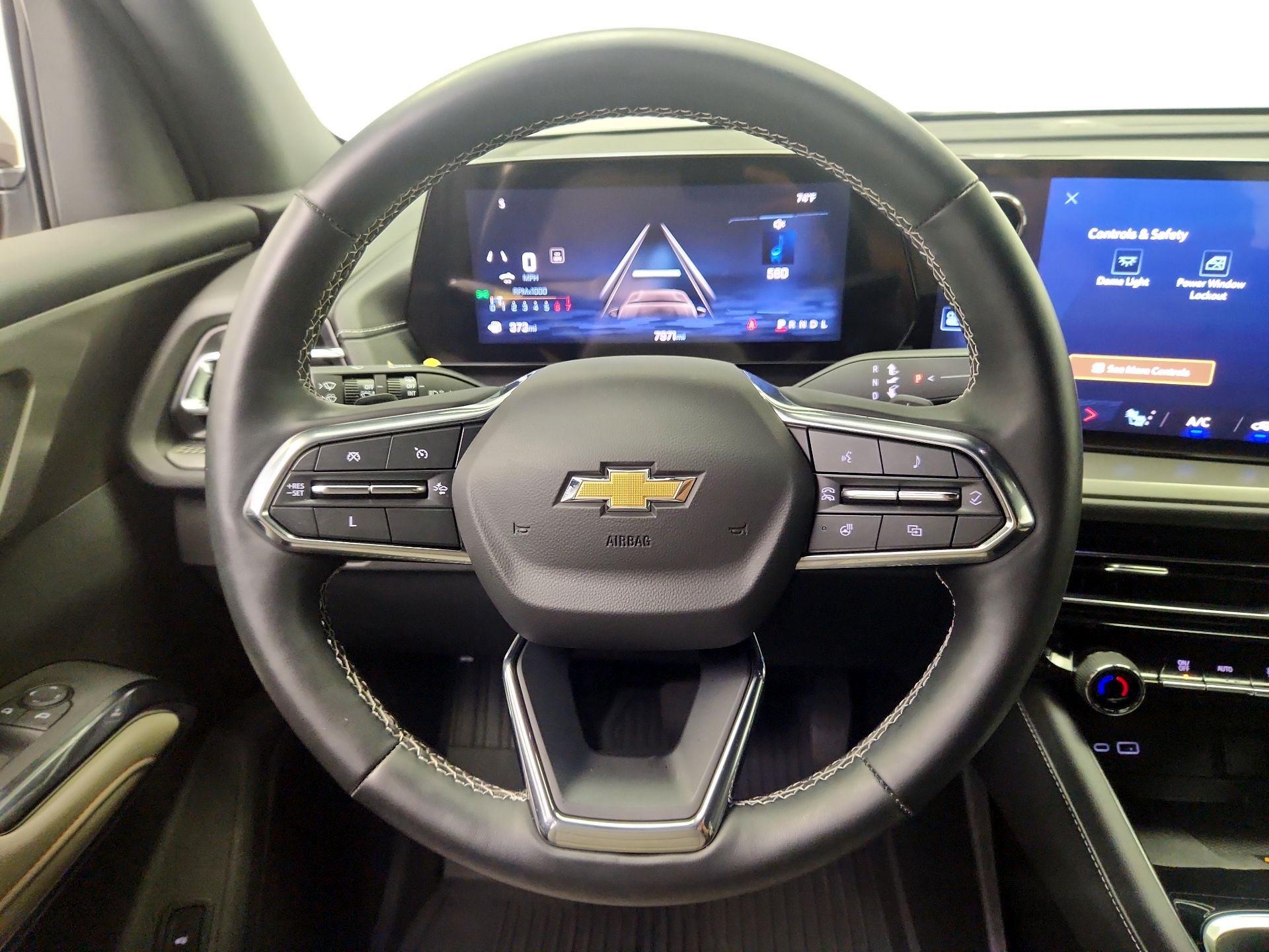 Thumbnail: 2024 Chevrolet Traverse - 10