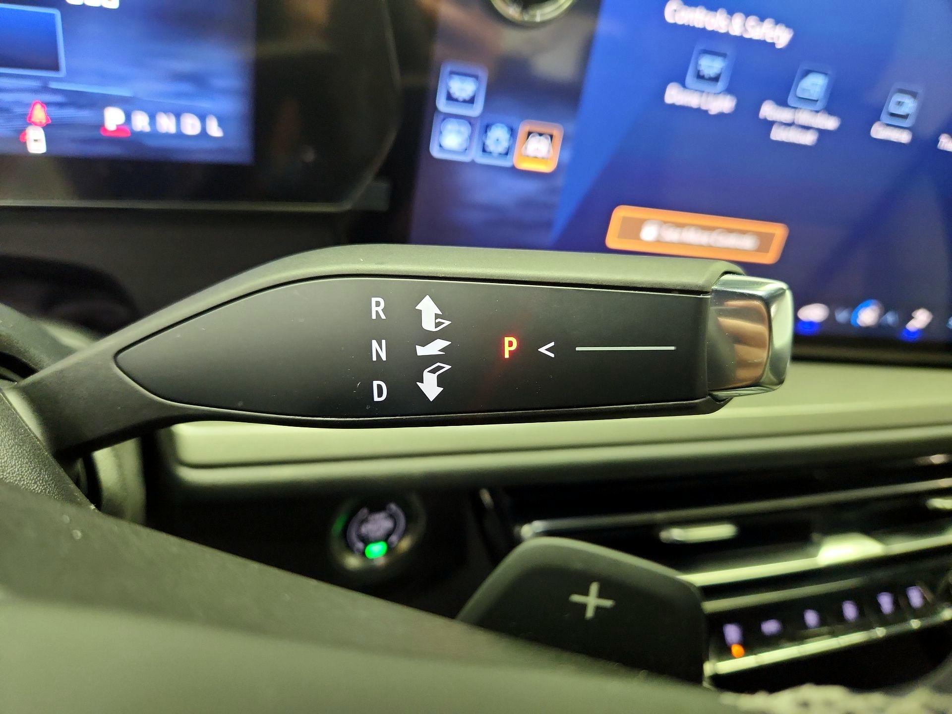 Thumbnail: 2024 Chevrolet Traverse - 18