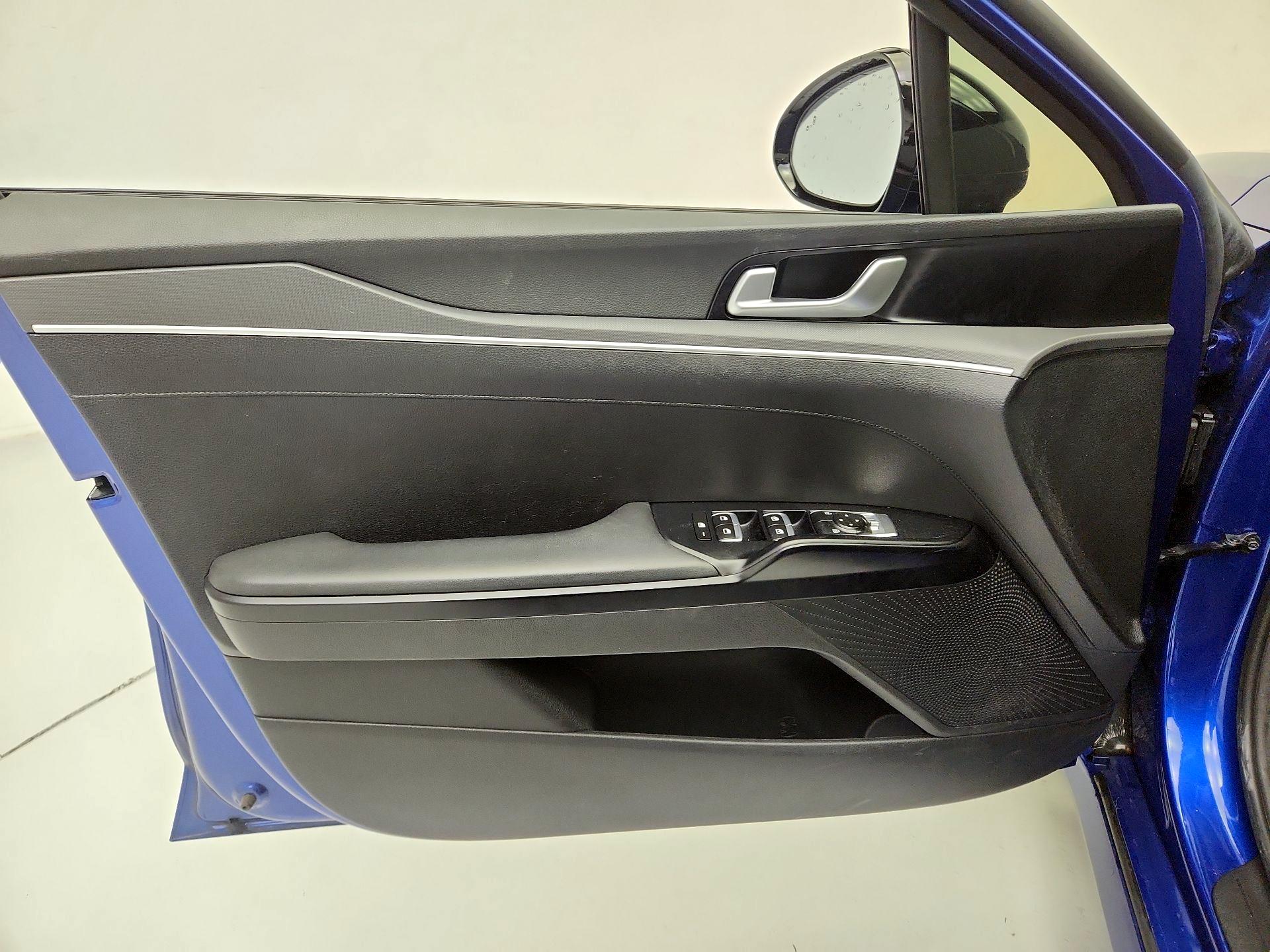 Thumbnail: 2022 Kia K5 - 12