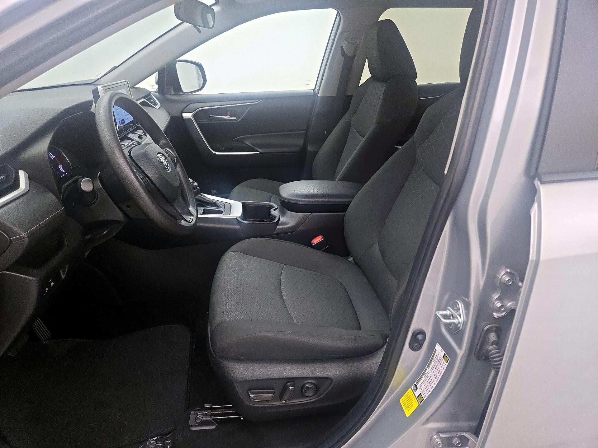 Thumbnail: 2024 Toyota RAV4 - 11