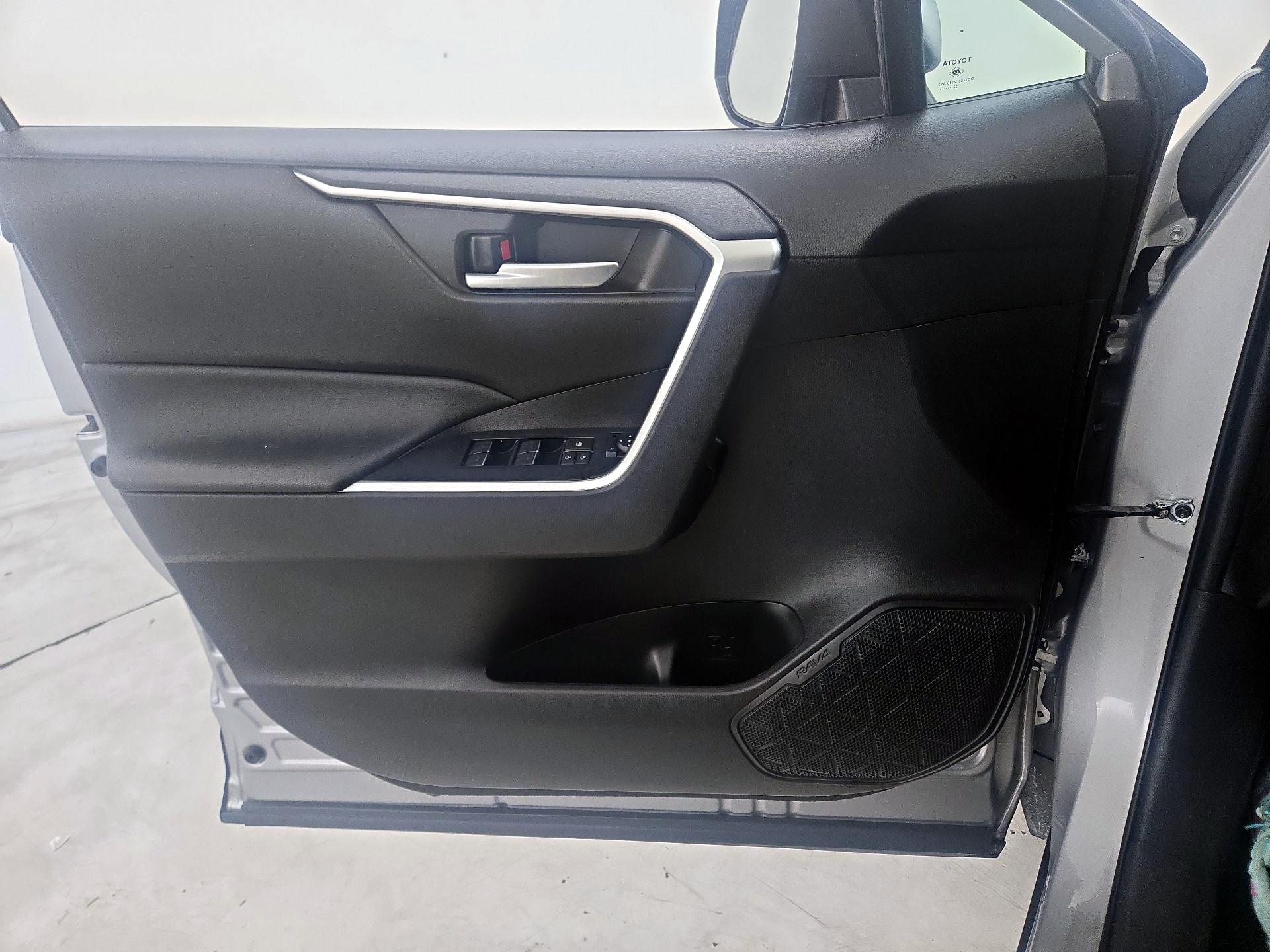 Thumbnail: 2024 Toyota RAV4 - 12