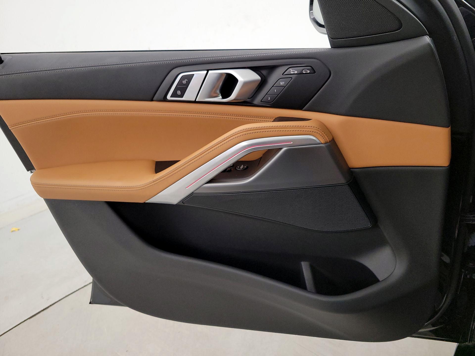 Thumbnail: 2023 BMW X6 - 12