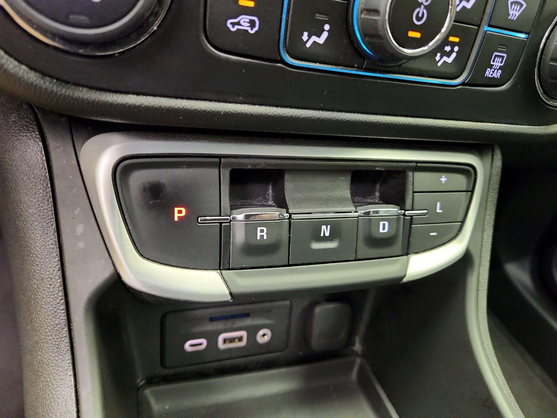 Thumbnail: 2024 GMC Terrain - 17