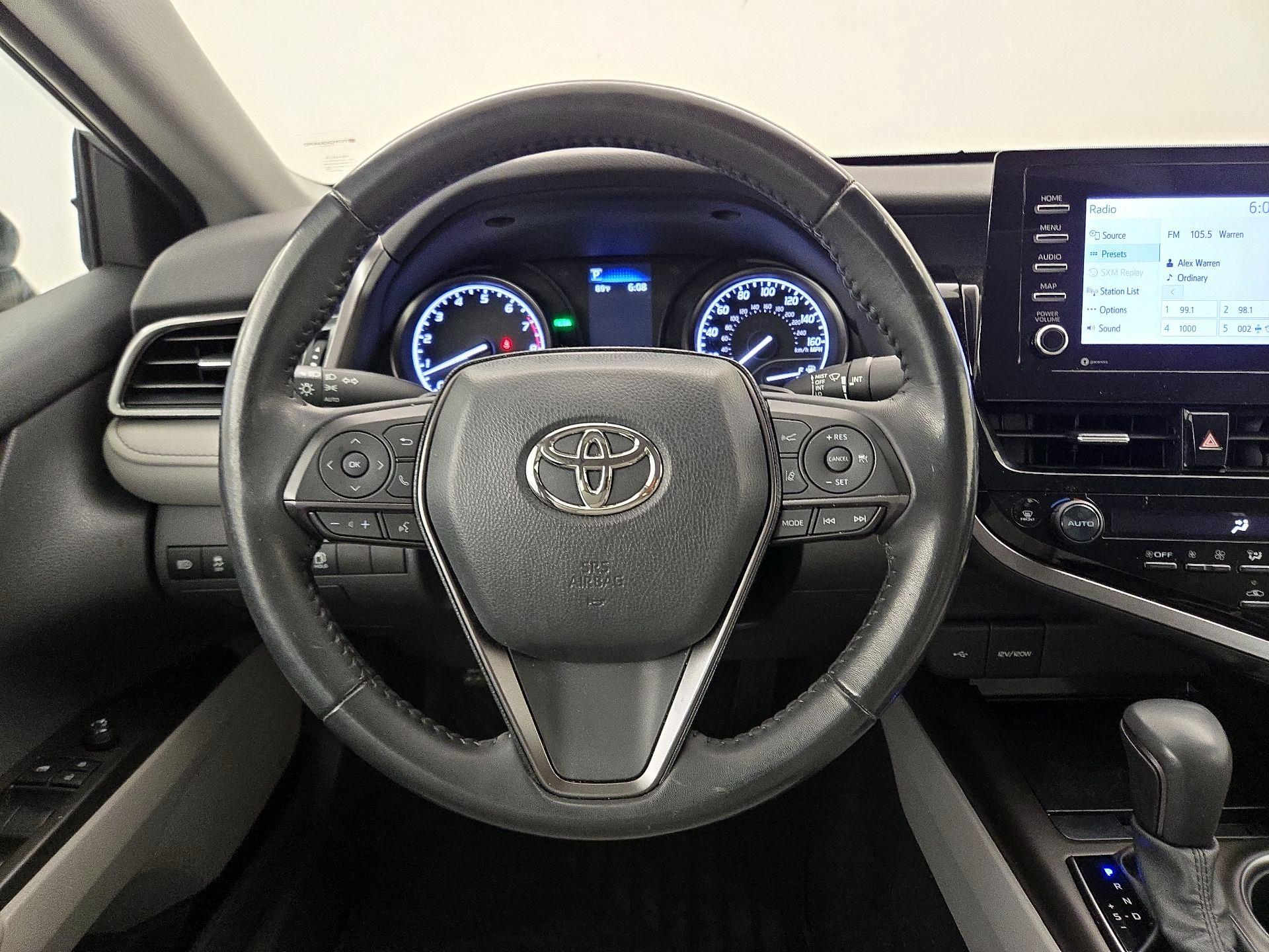 Thumbnail: 2022 Toyota Camry - 10