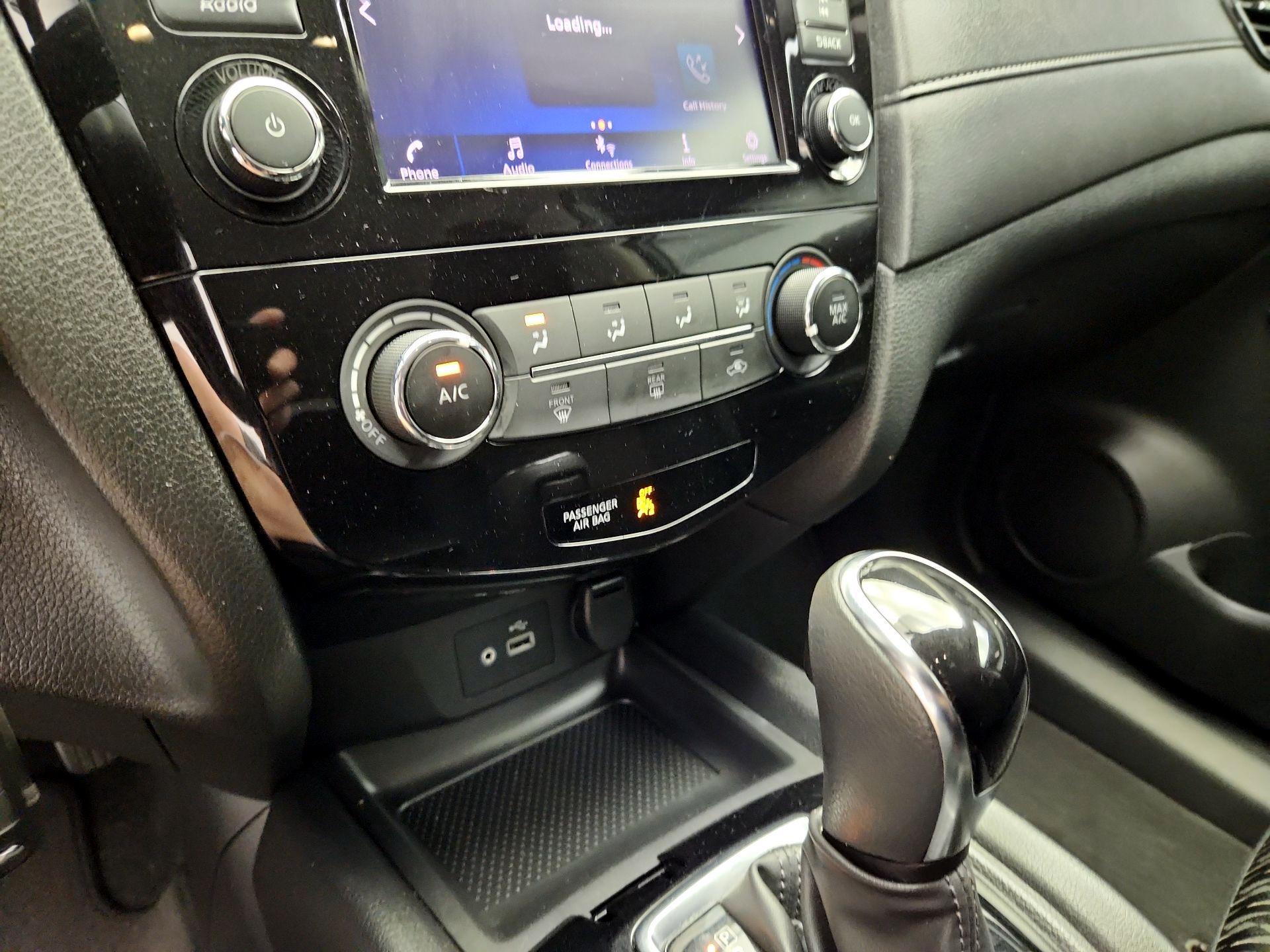 Thumbnail: 2018 Nissan Rogue - 16