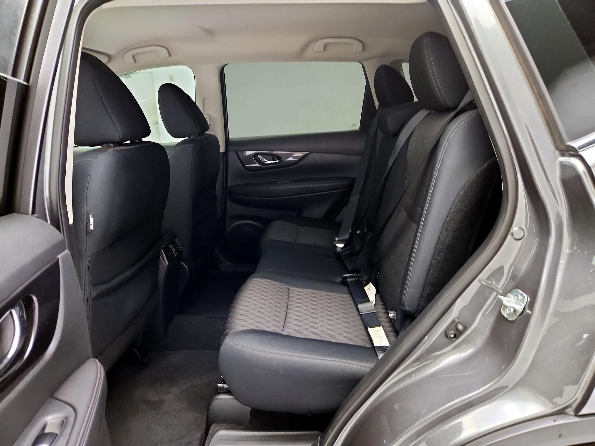 Thumbnail: 2018 Nissan Rogue - 19
