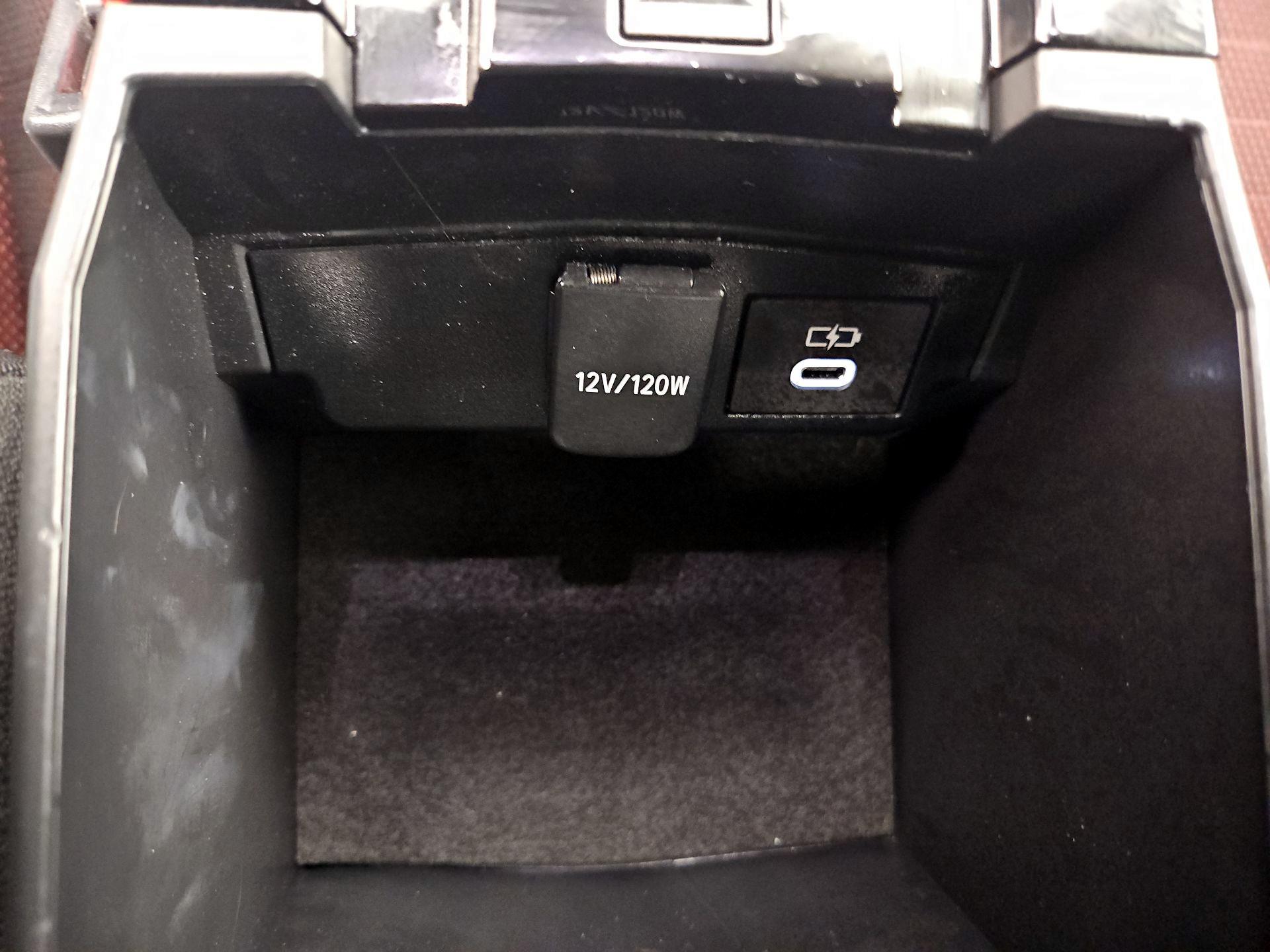 Thumbnail: 2023 Toyota Corolla - 18