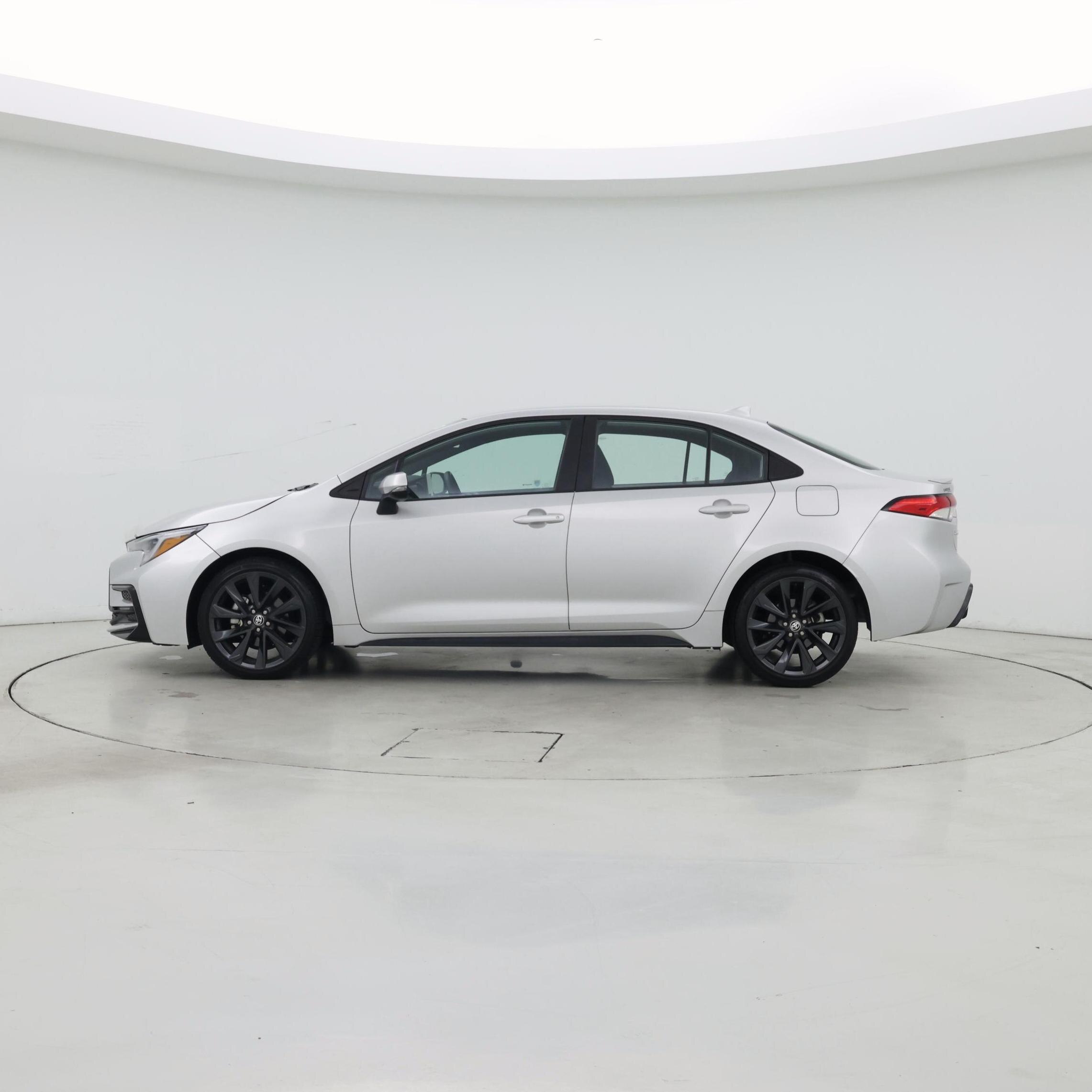 Thumbnail: 2023 Toyota Corolla - 3