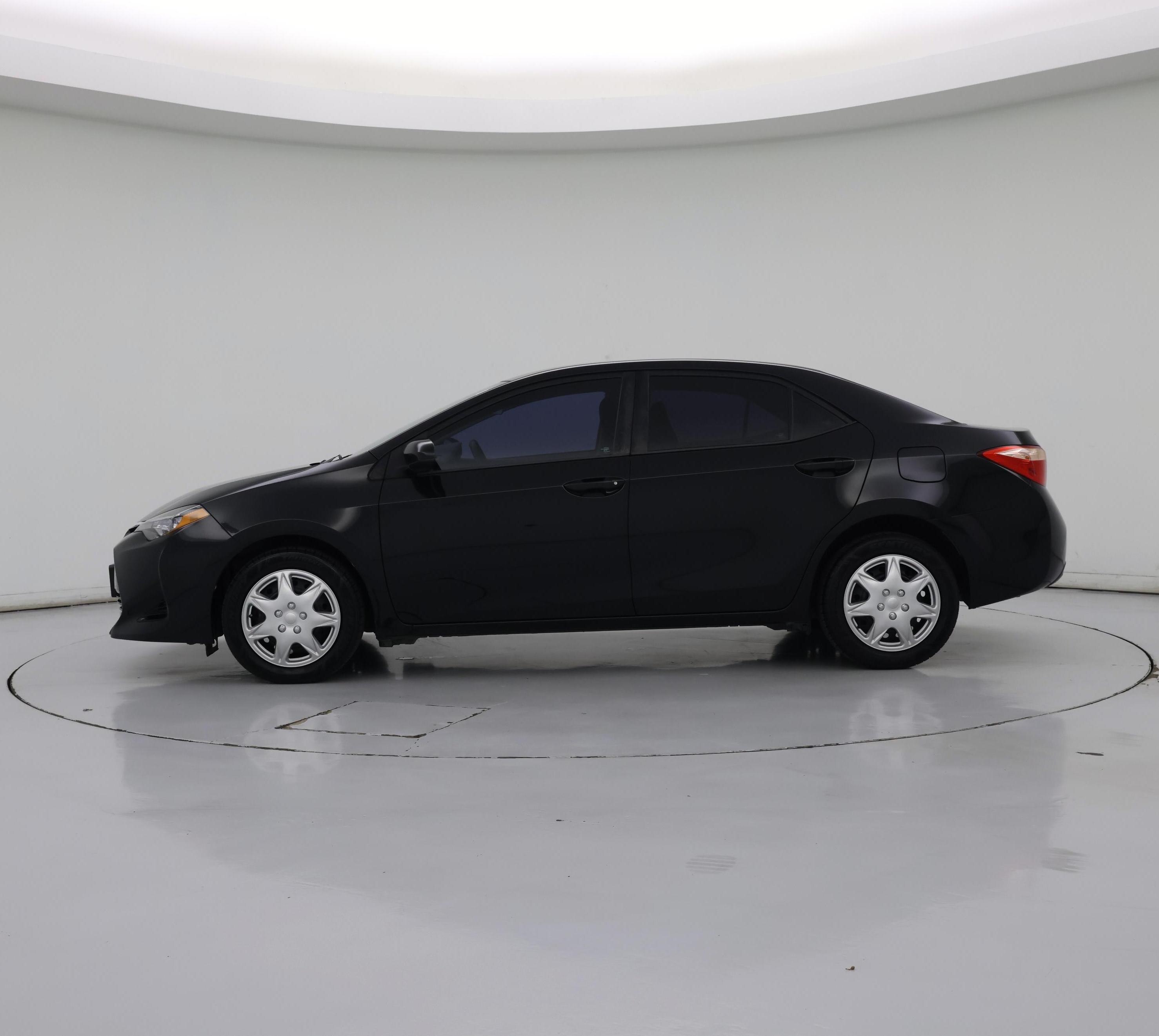 Thumbnail: 2017 Toyota Corolla - 3