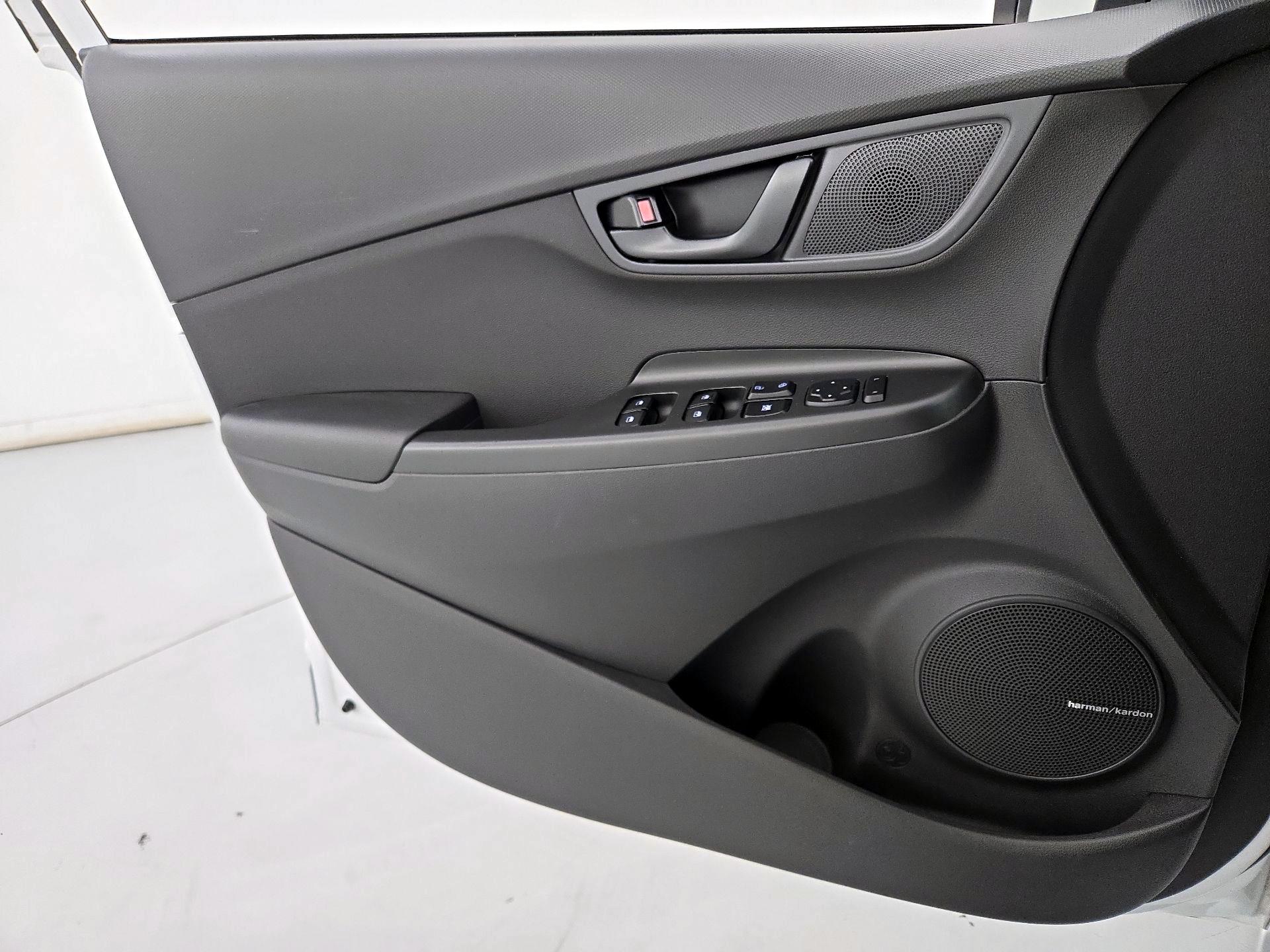 Thumbnail: 2022 Hyundai Kona - 12
