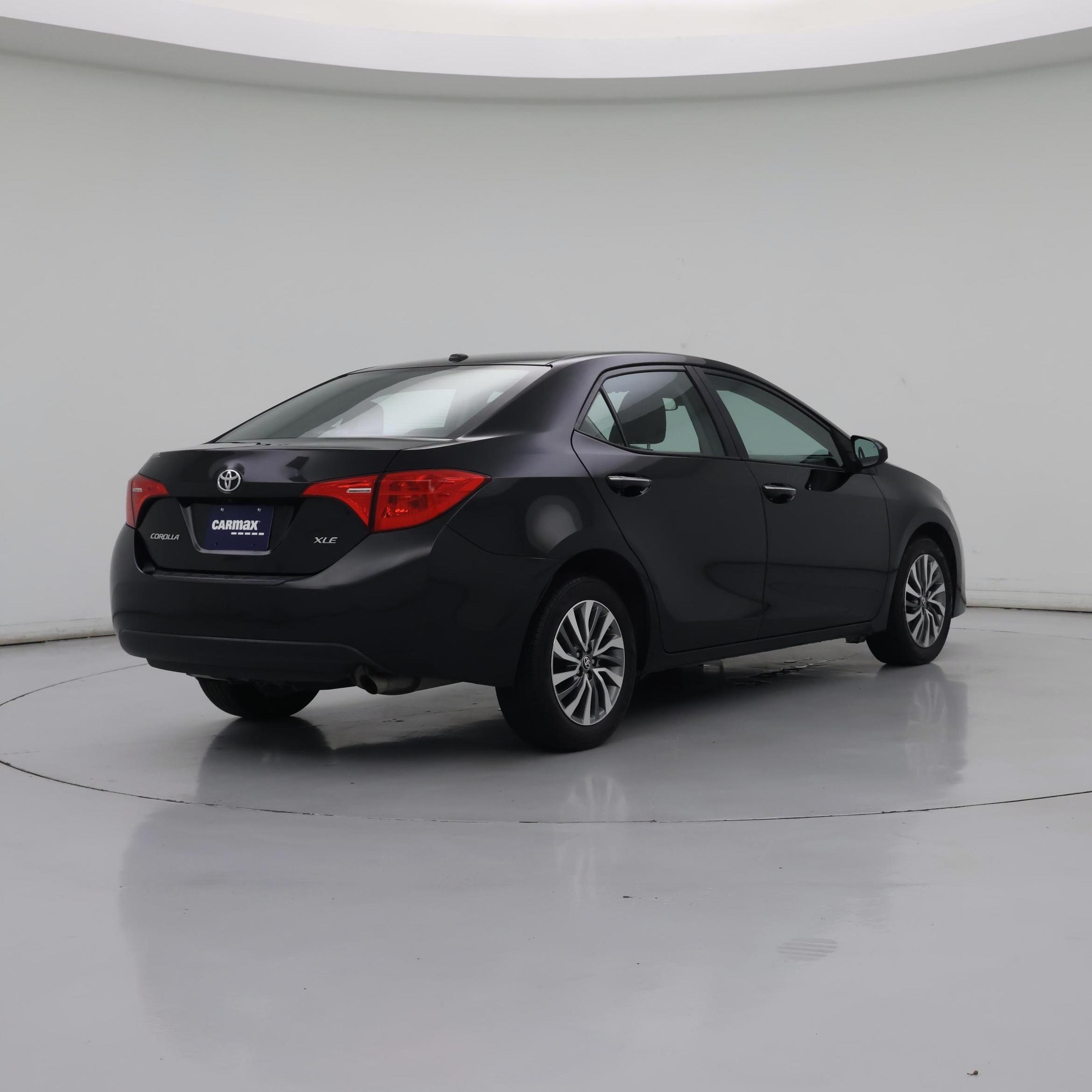 Thumbnail: 2018 Toyota Corolla - 8