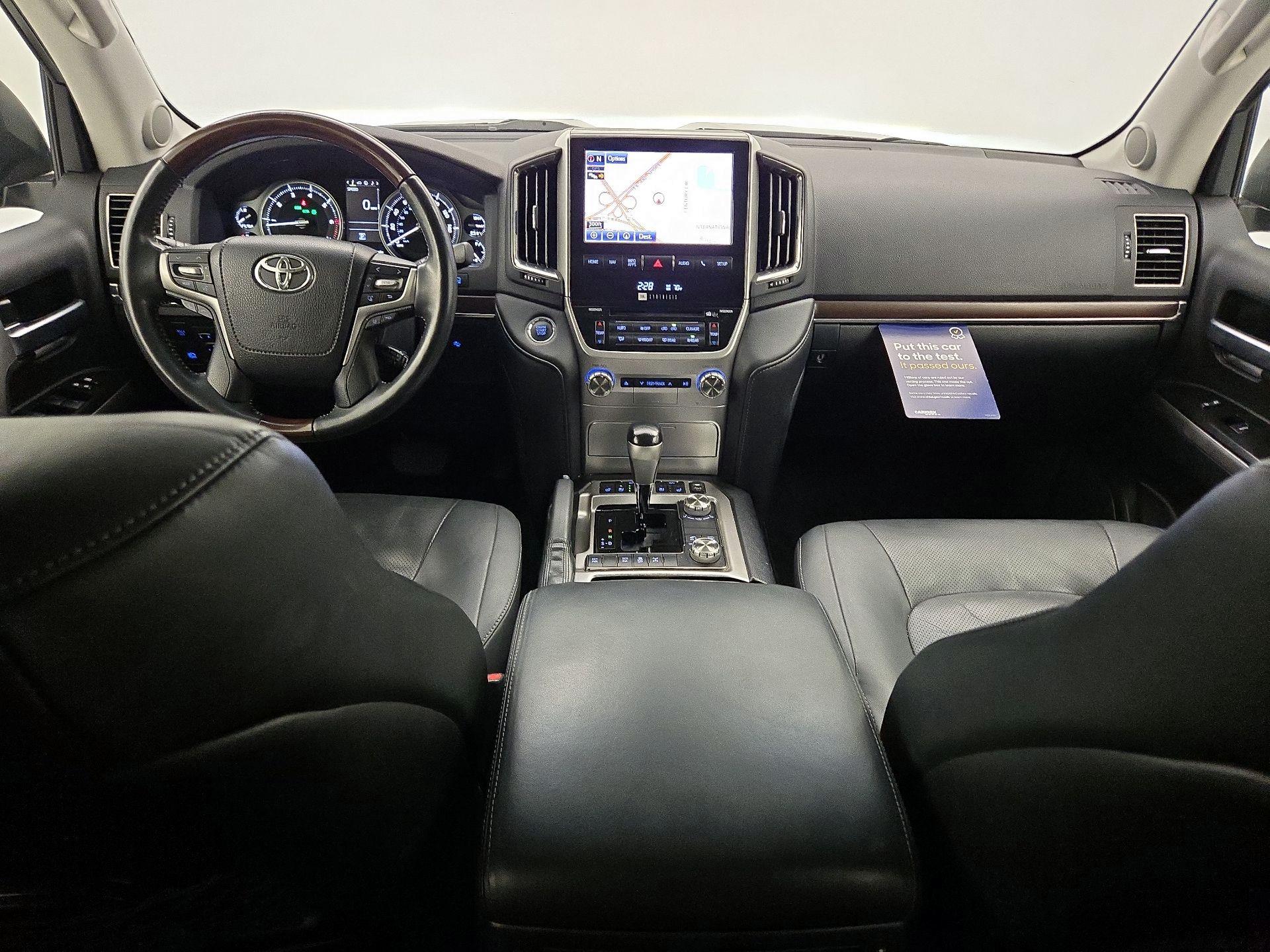 Thumbnail: 2016 Toyota Land Cruiser - 9