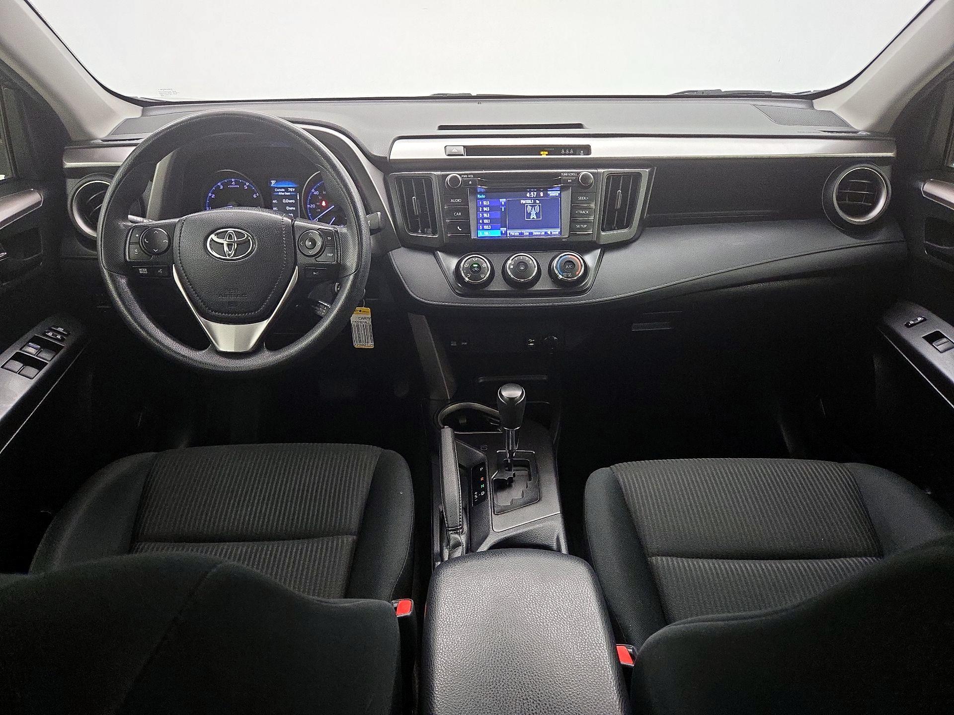 Thumbnail: 2018 Toyota RAV4 - 9