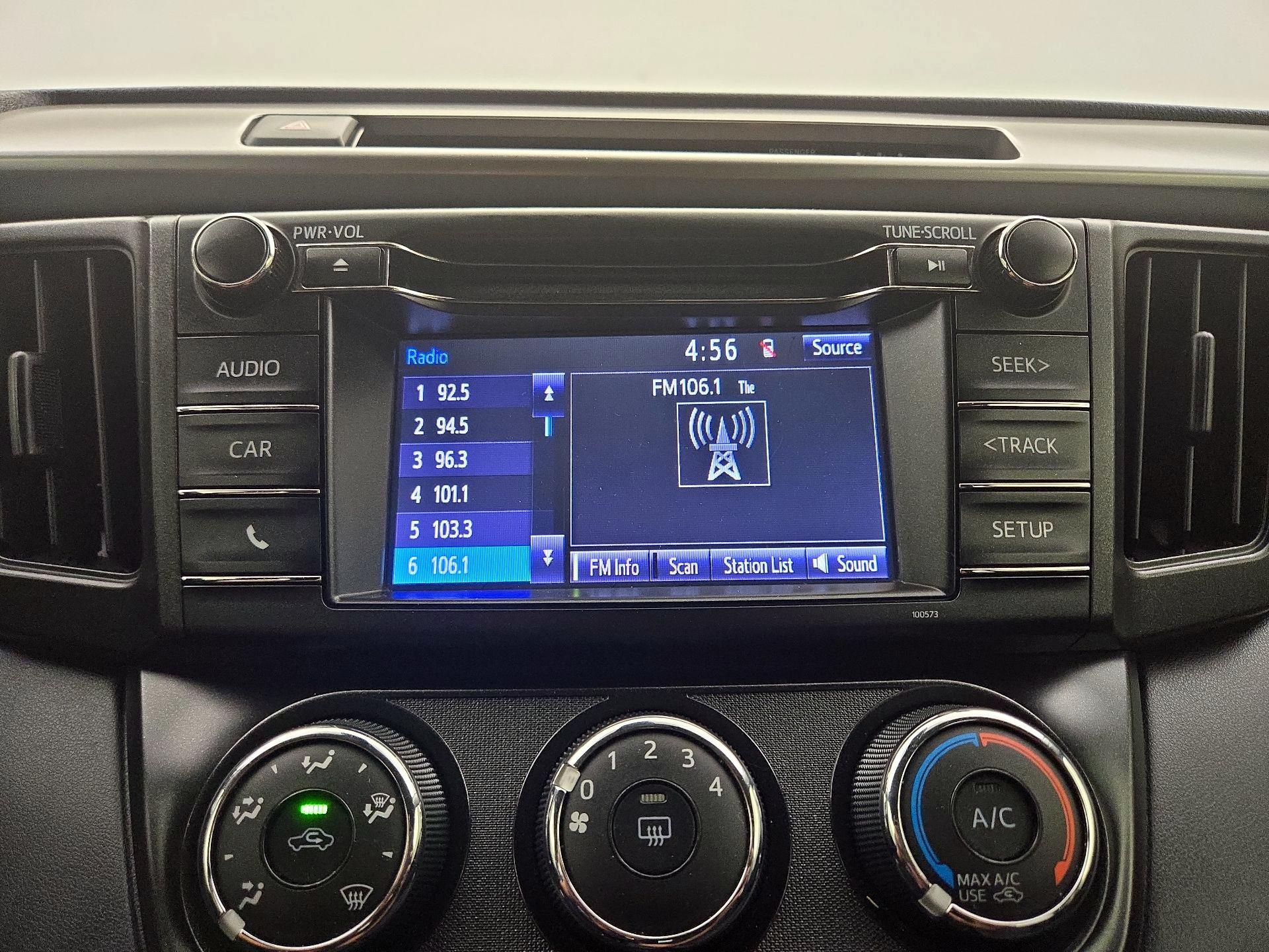 Thumbnail: 2018 Toyota RAV4 - 15