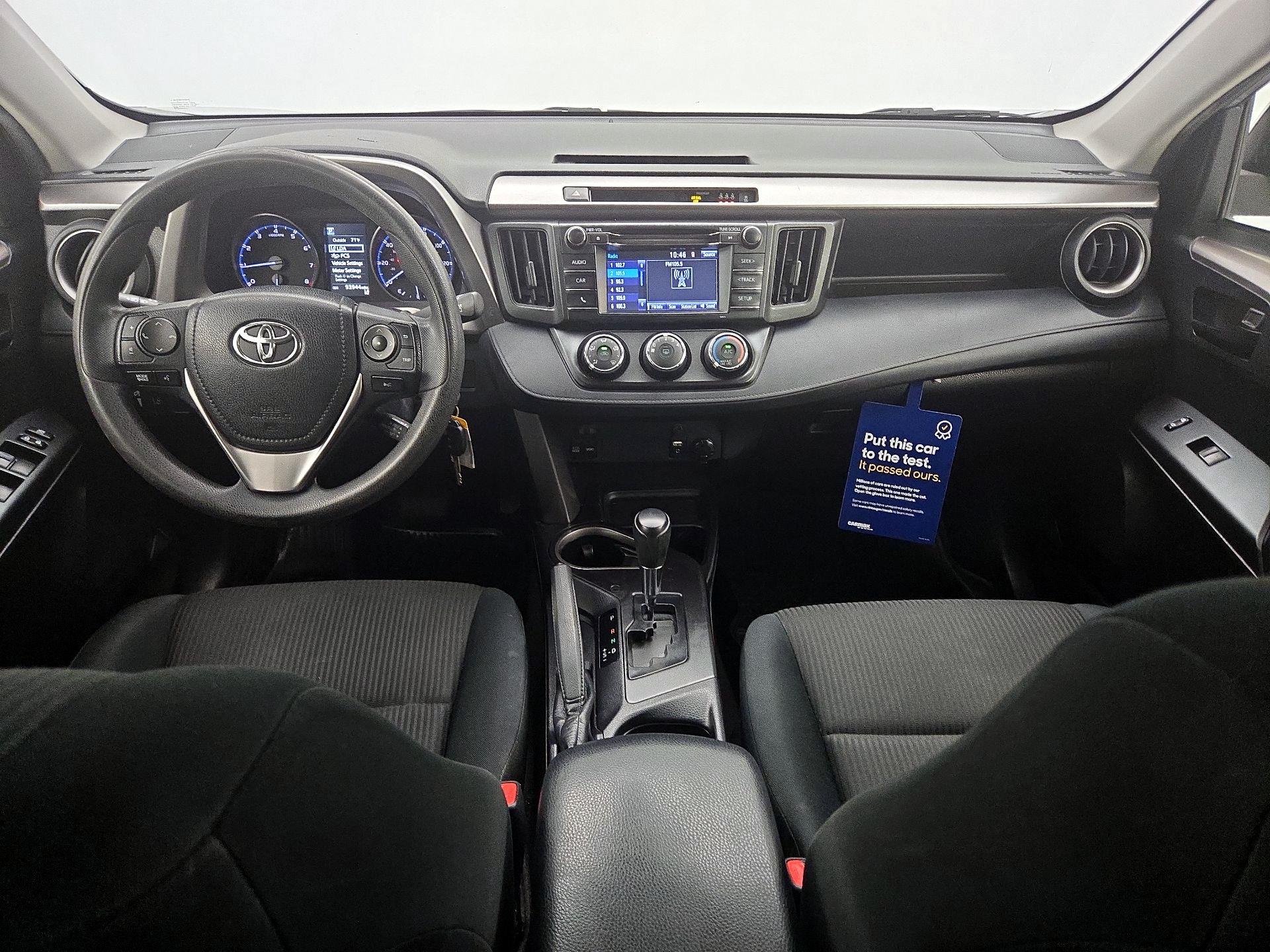 Thumbnail: 2018 Toyota RAV4 - 9
