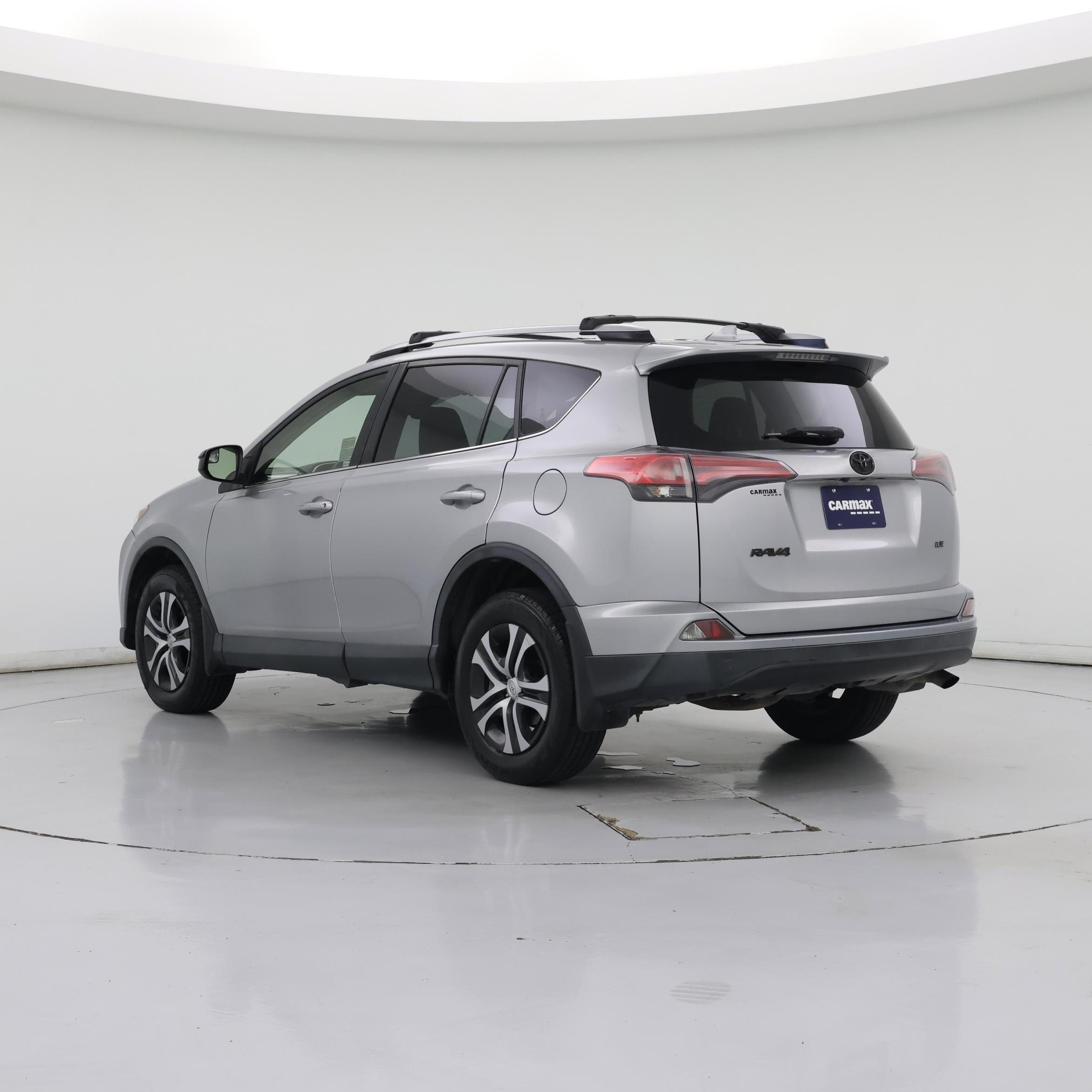 Thumbnail: 2018 Toyota RAV4 - 2