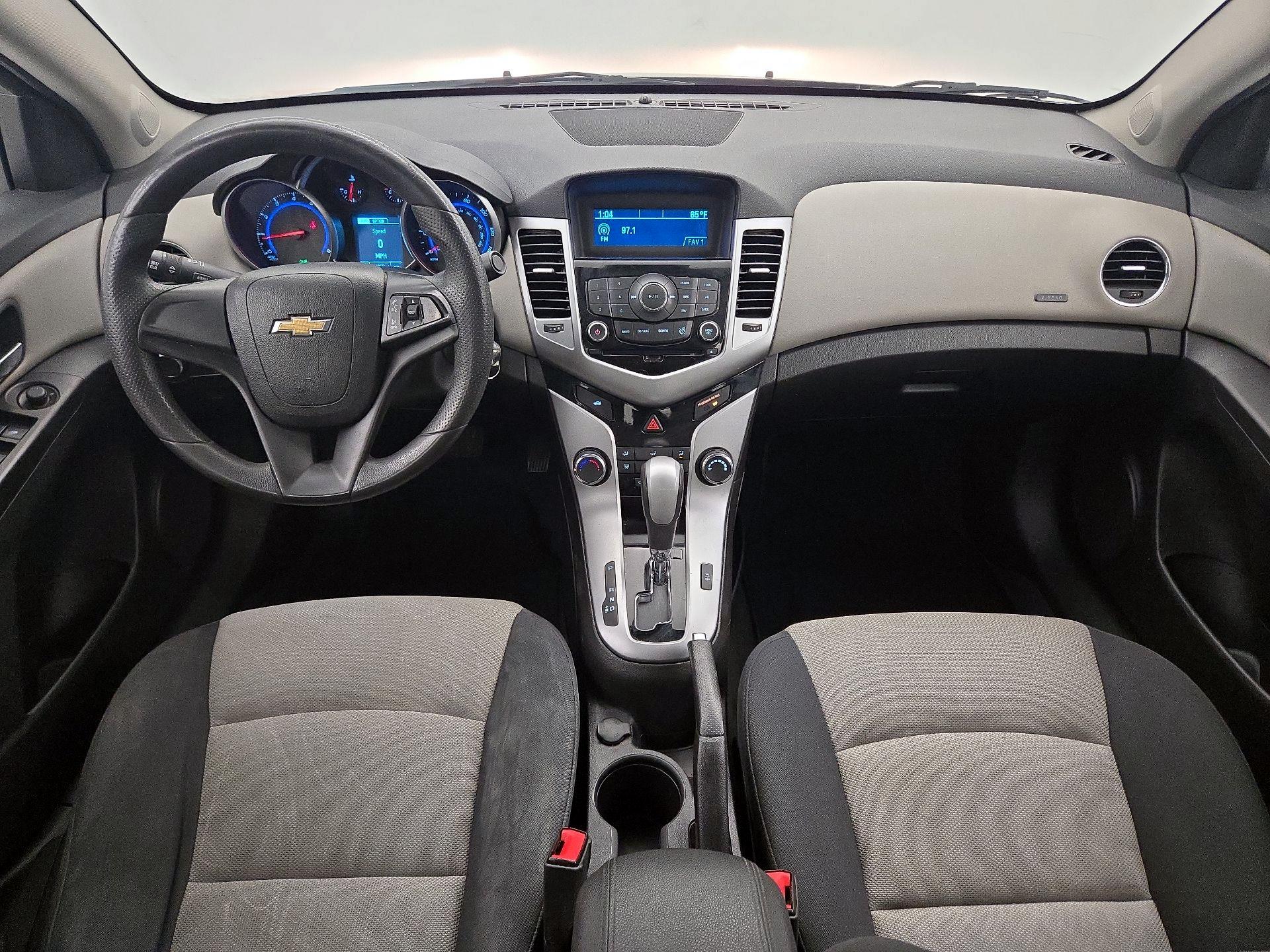 Thumbnail: 2015 Chevrolet Cruze - 9