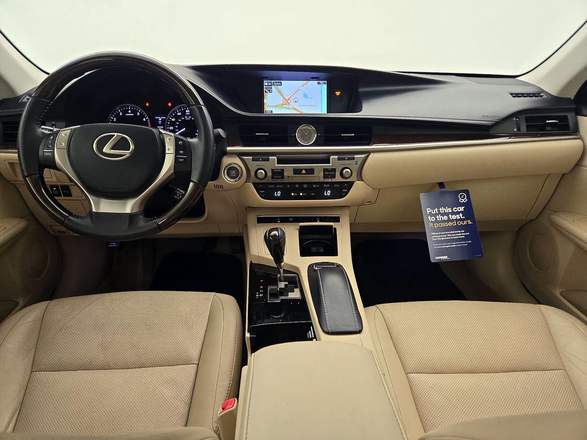 Thumbnail: 2015 Lexus ES - 9