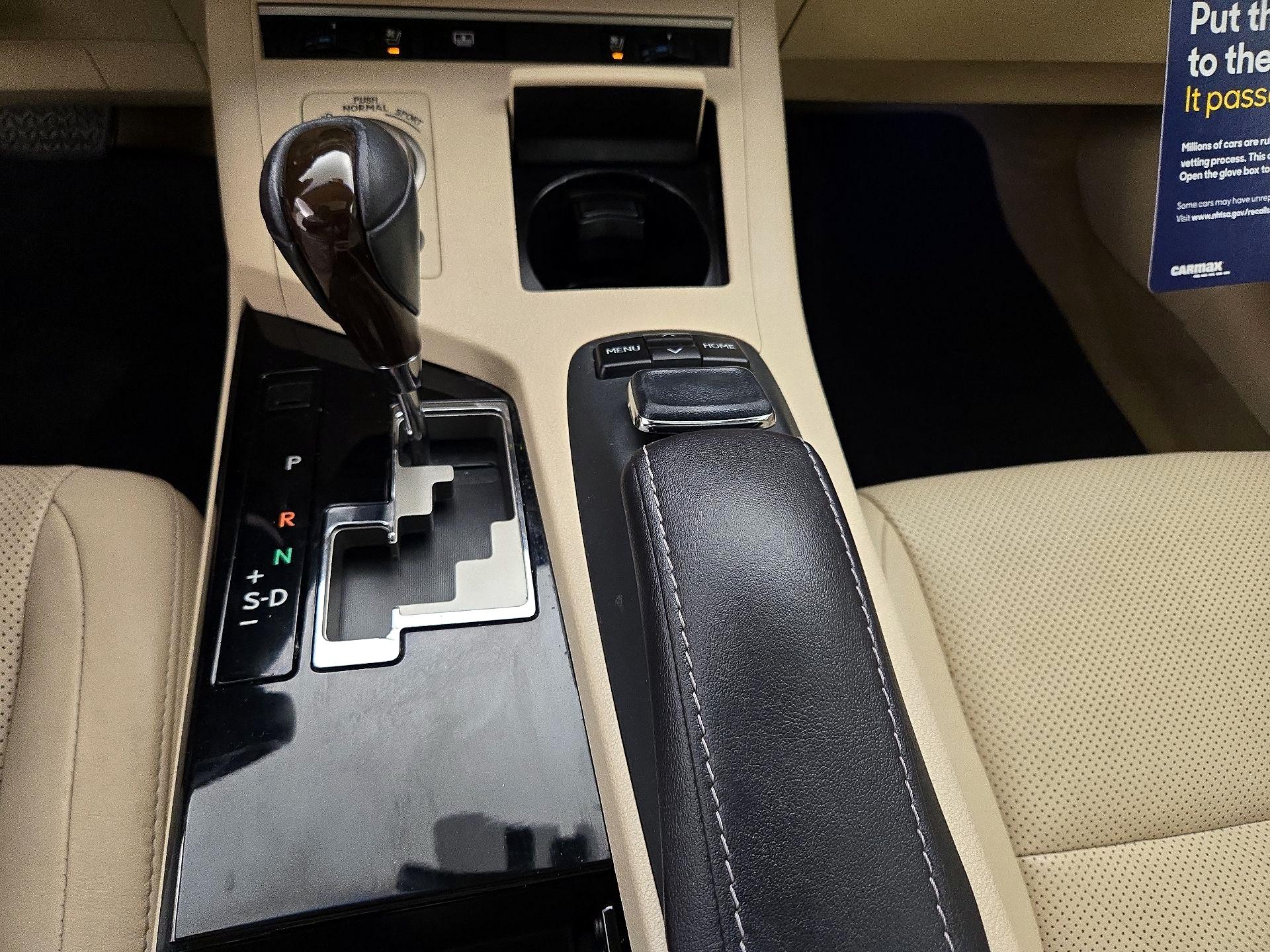 Thumbnail: 2015 Lexus ES - 18