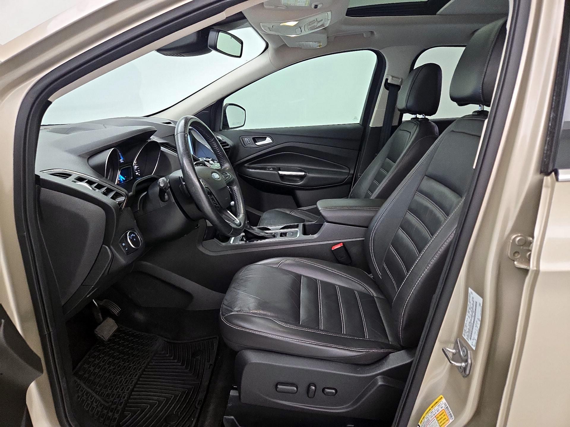 Thumbnail: 2017 Ford Escape - 11