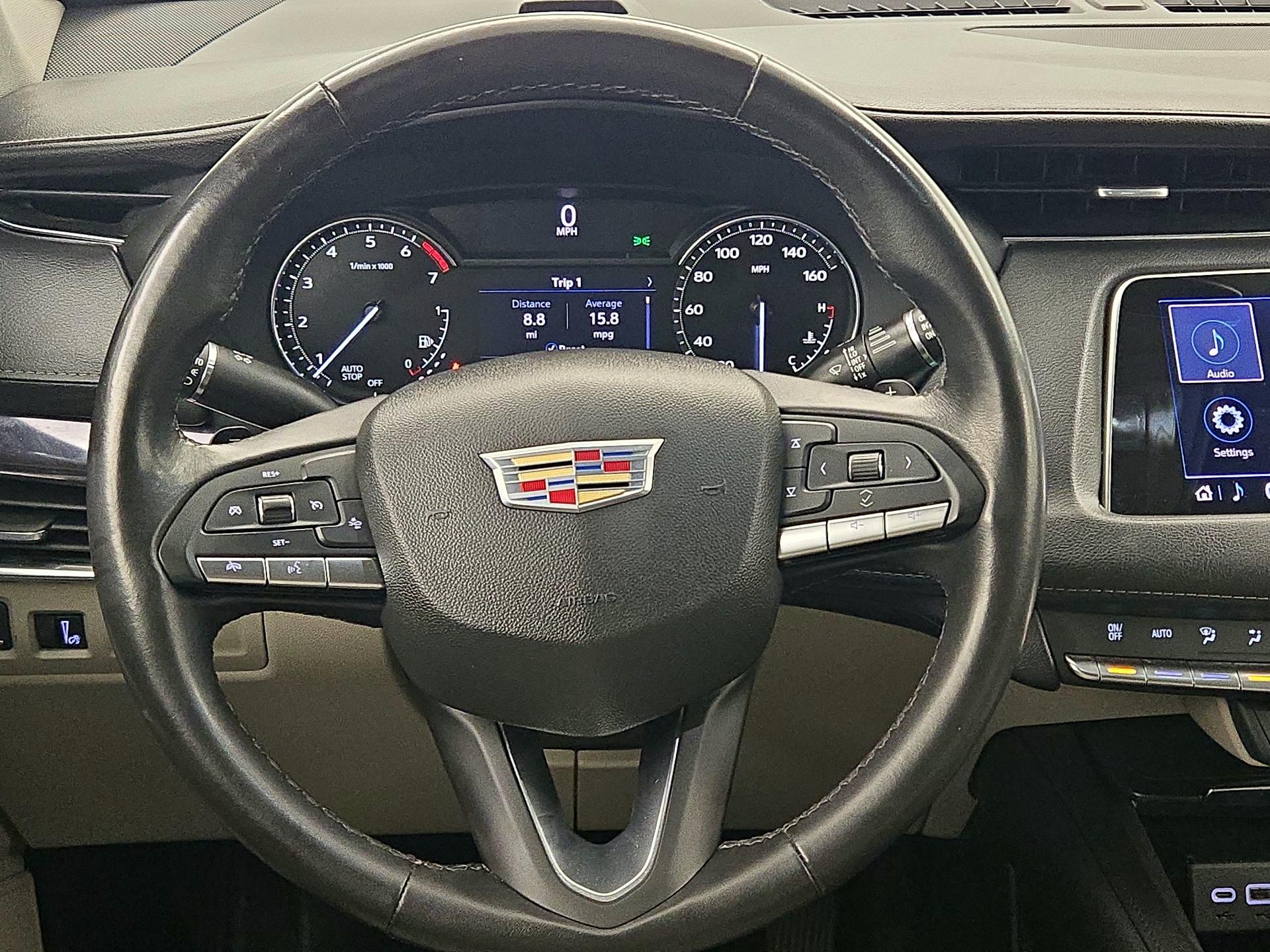 Thumbnail: 2023 Cadillac XT4 - 10