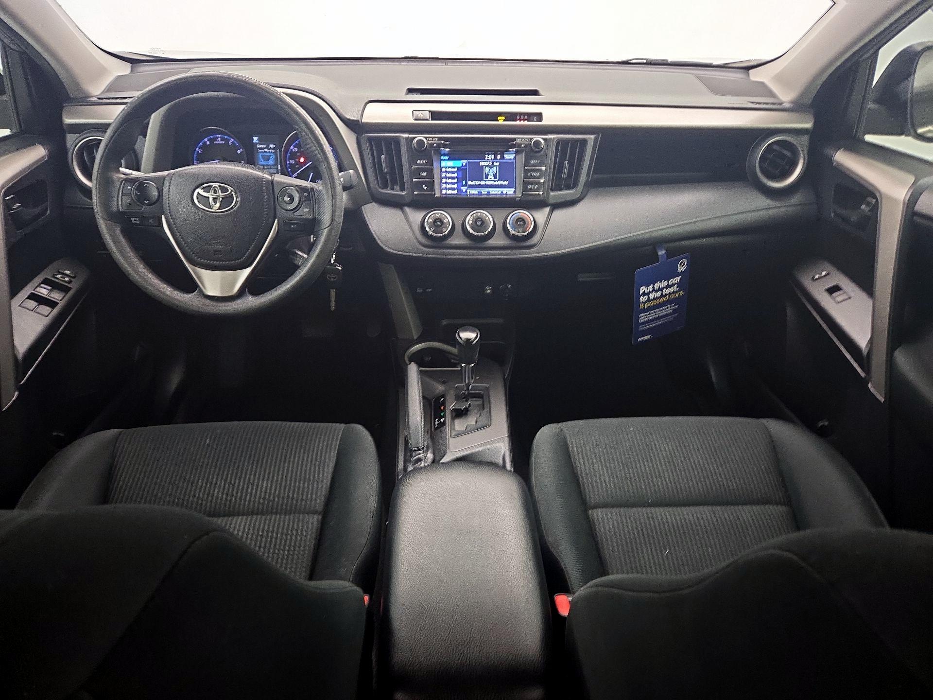 Thumbnail: 2017 Toyota RAV4 - 9