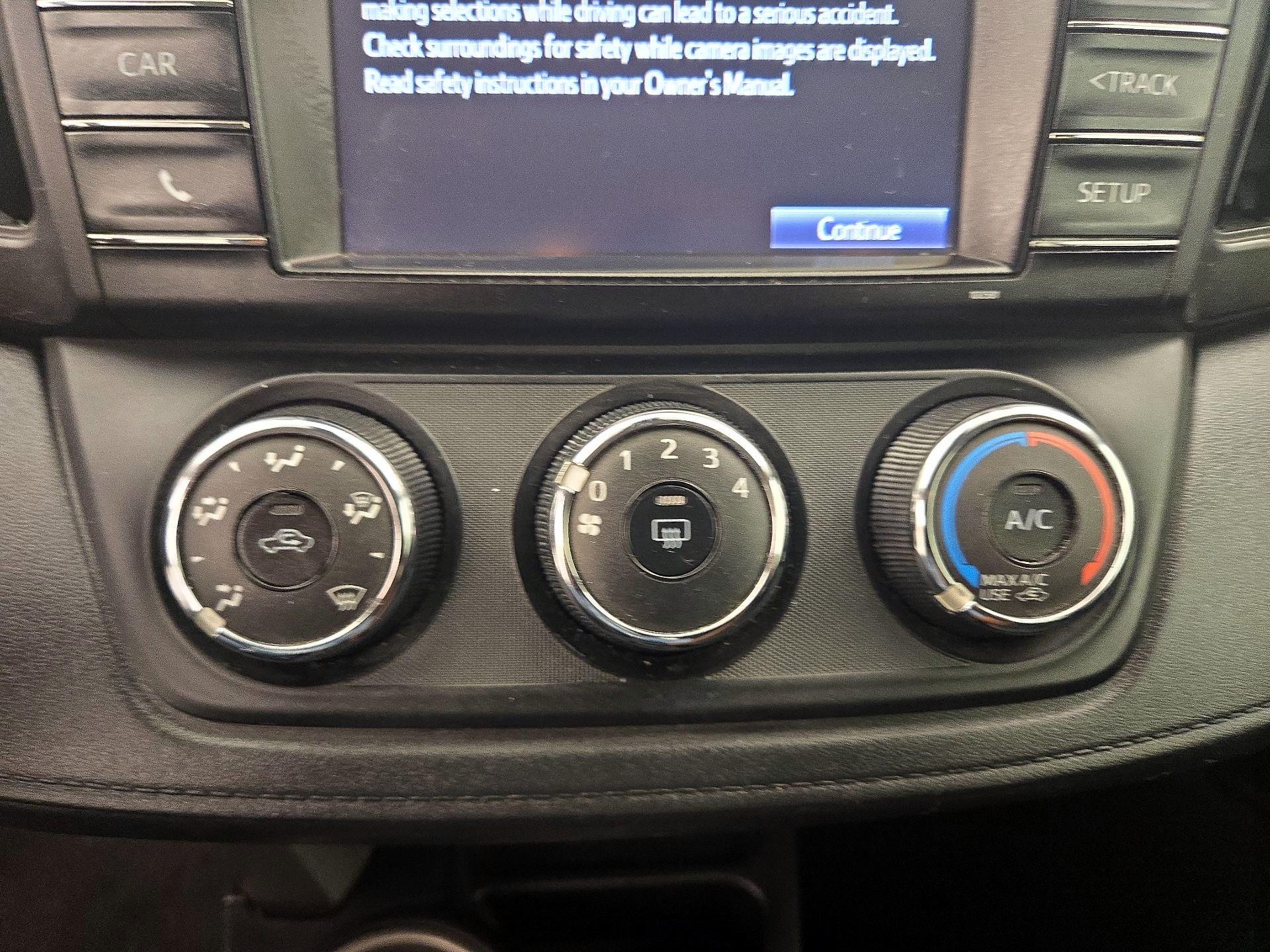 Thumbnail: 2017 Toyota RAV4 - 16