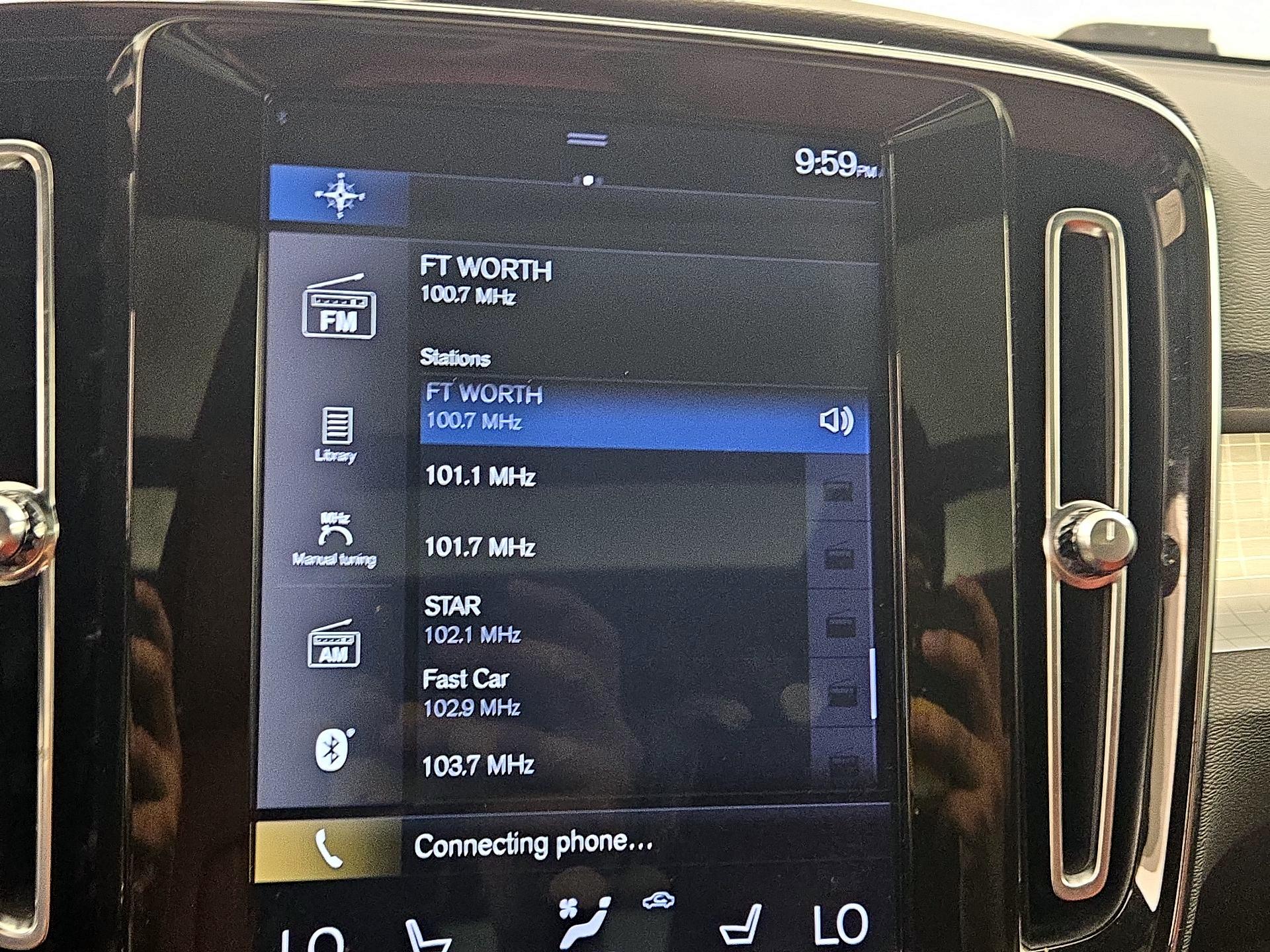 Thumbnail: 2020 Volvo XC40 - 16