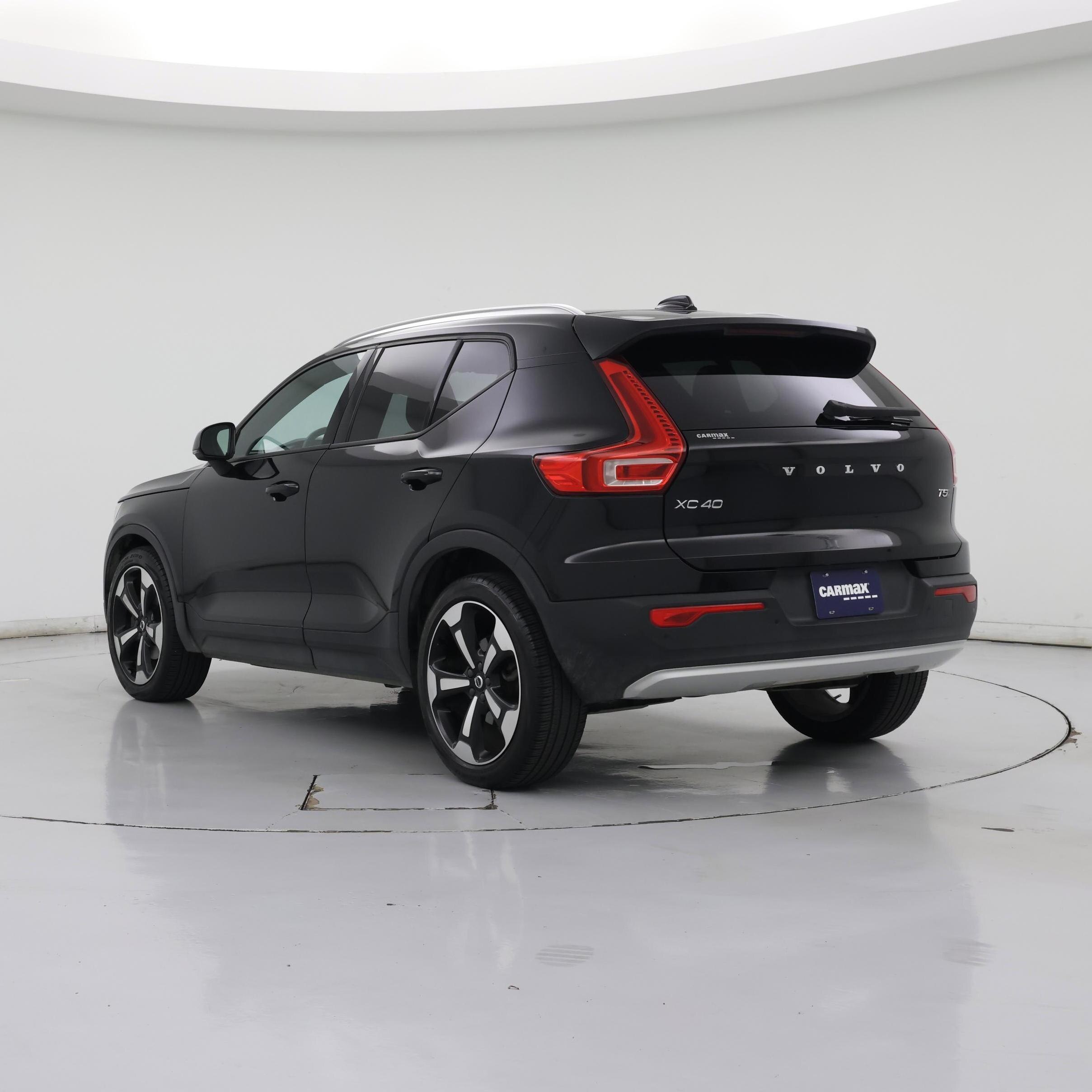 Thumbnail: 2020 Volvo XC40 - 2