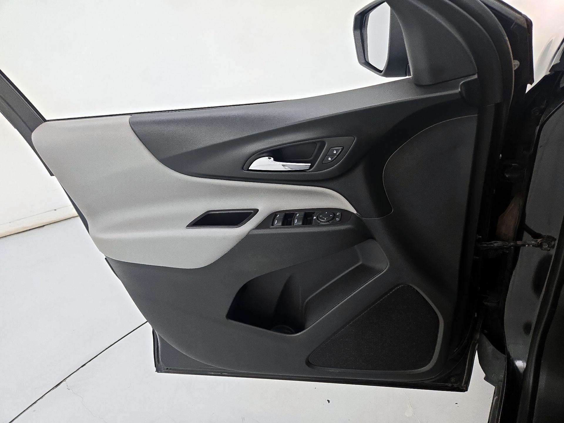 Thumbnail: 2020 Chevrolet Equinox - 12