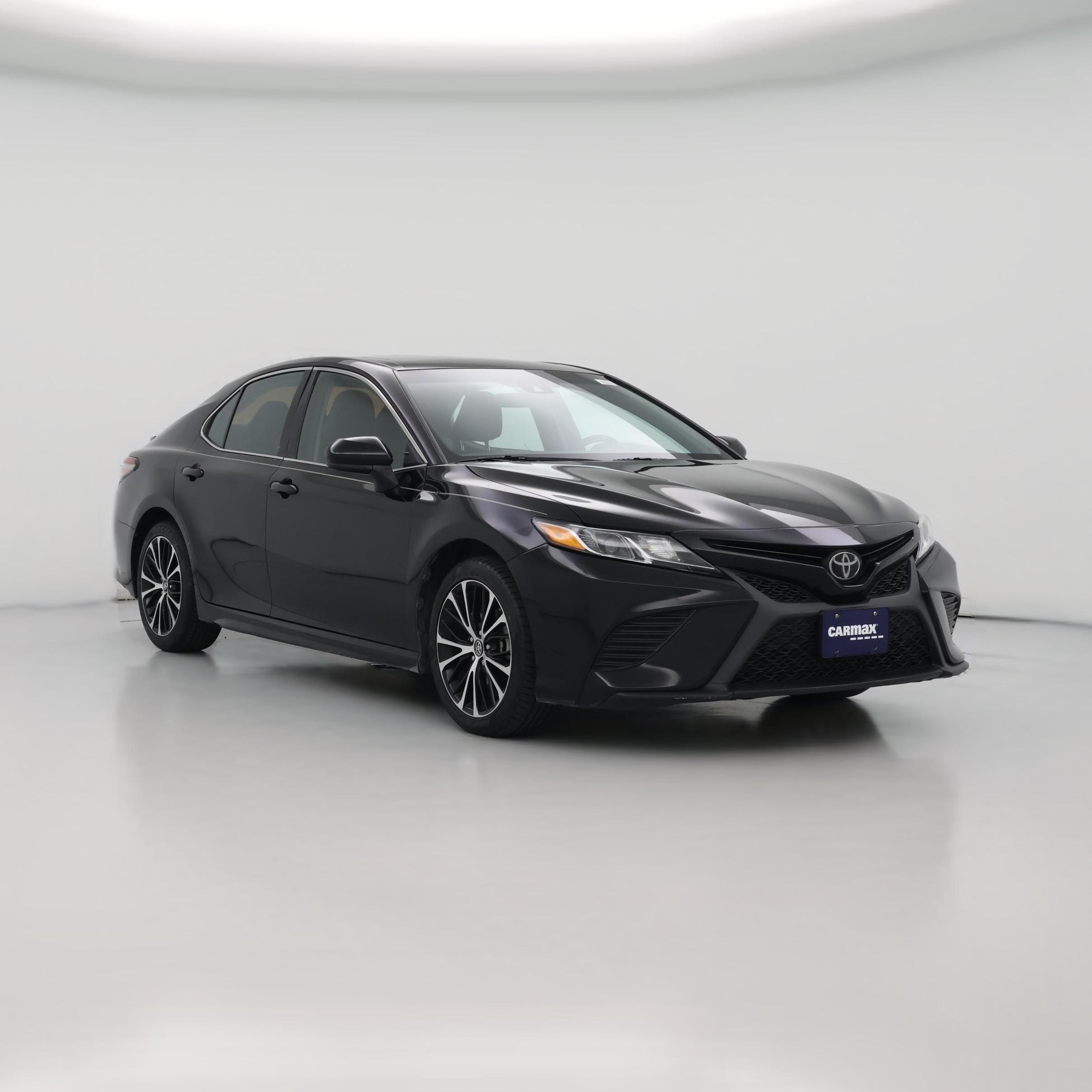 Thumbnail: 2018 Toyota Camry - 1