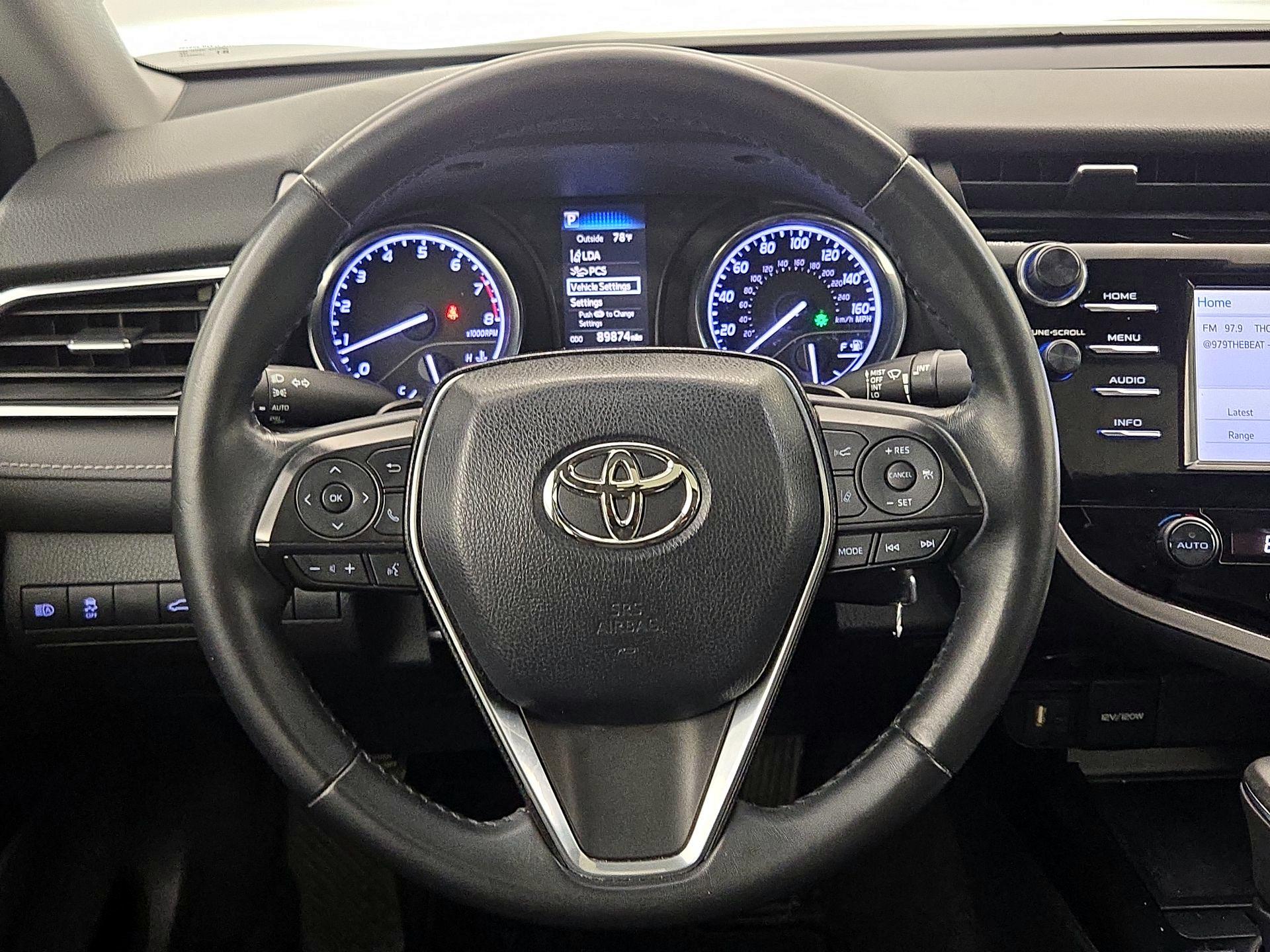 Thumbnail: 2018 Toyota Camry - 10